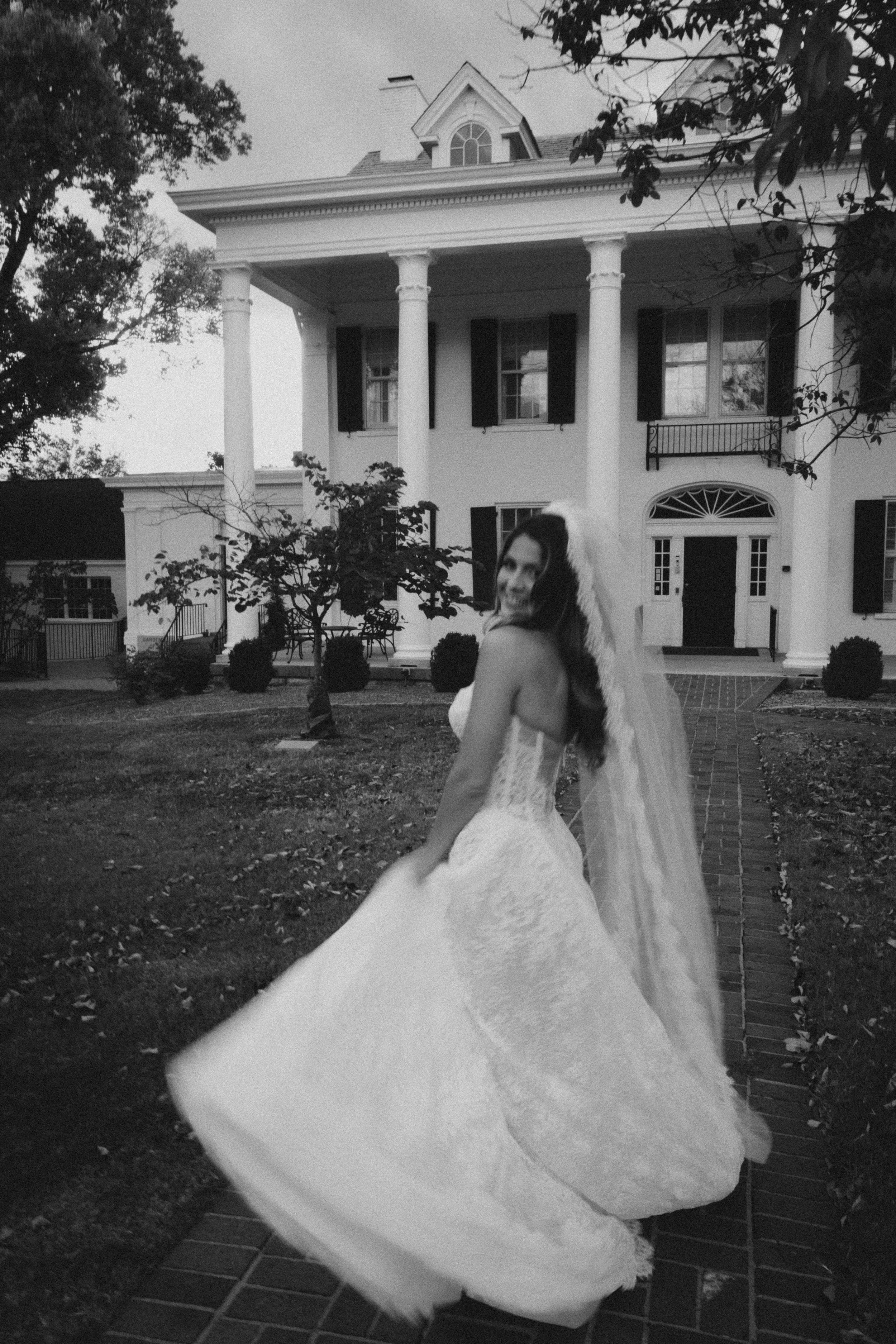 E & R Bride & Groom-4979.jpg