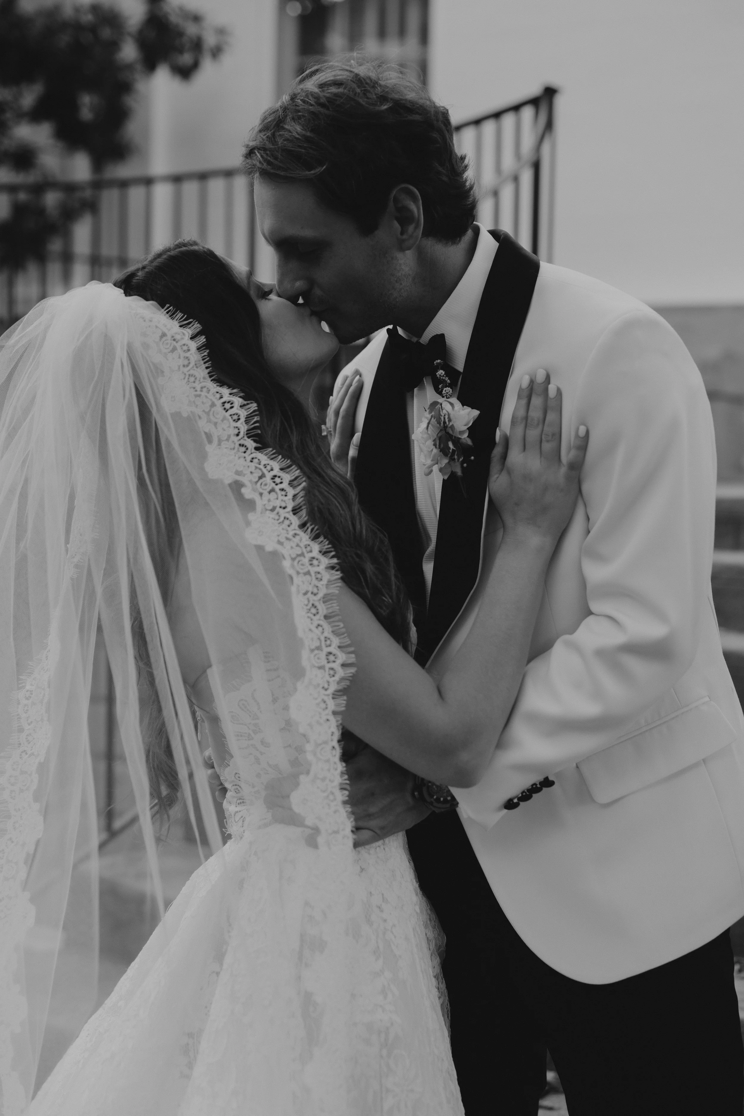 E & R Bride & Groom-4481-2.jpg