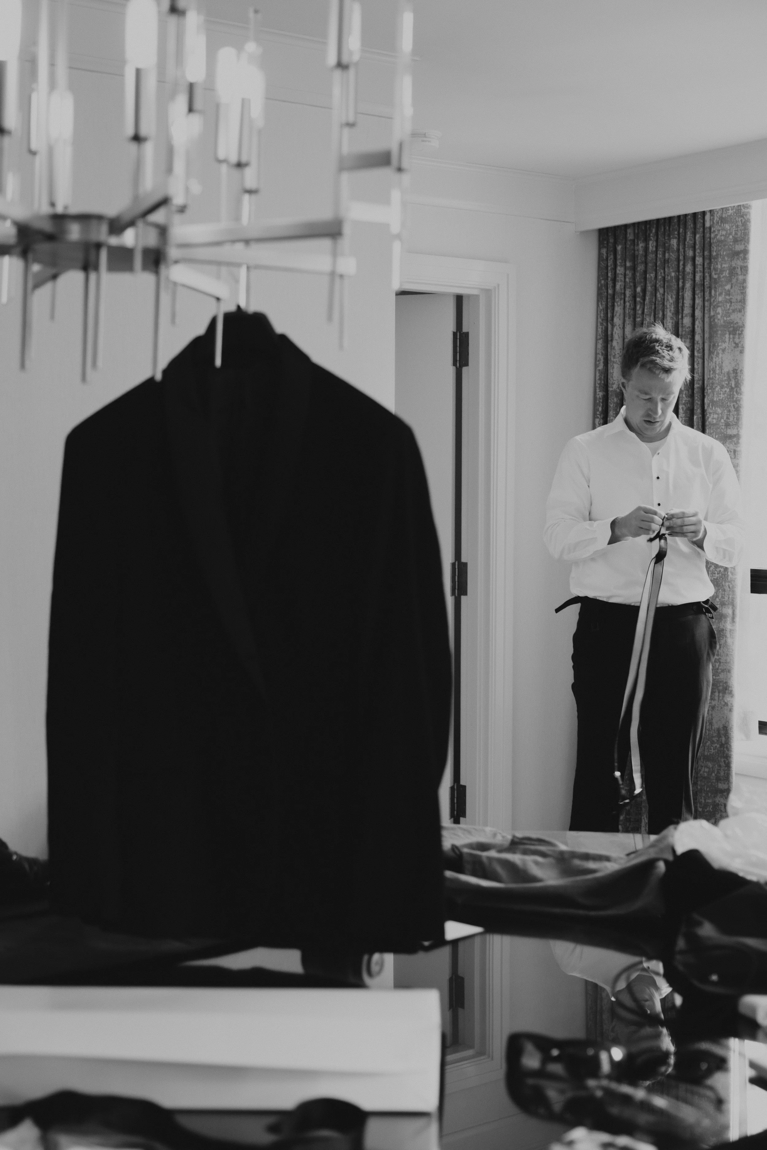 J & T getting ready moment-0431-2.jpg