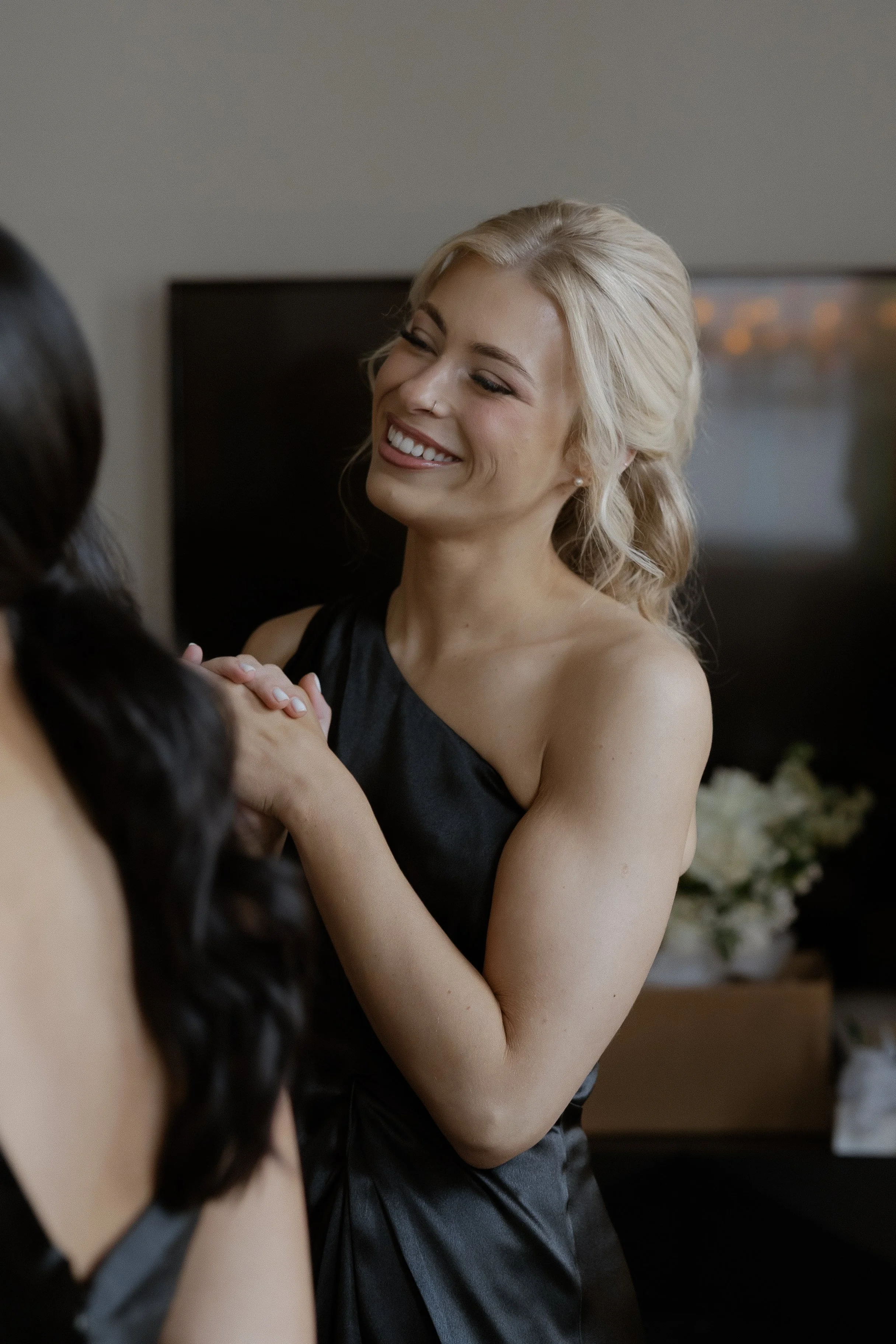 J & T getting ready moment-8775.jpg