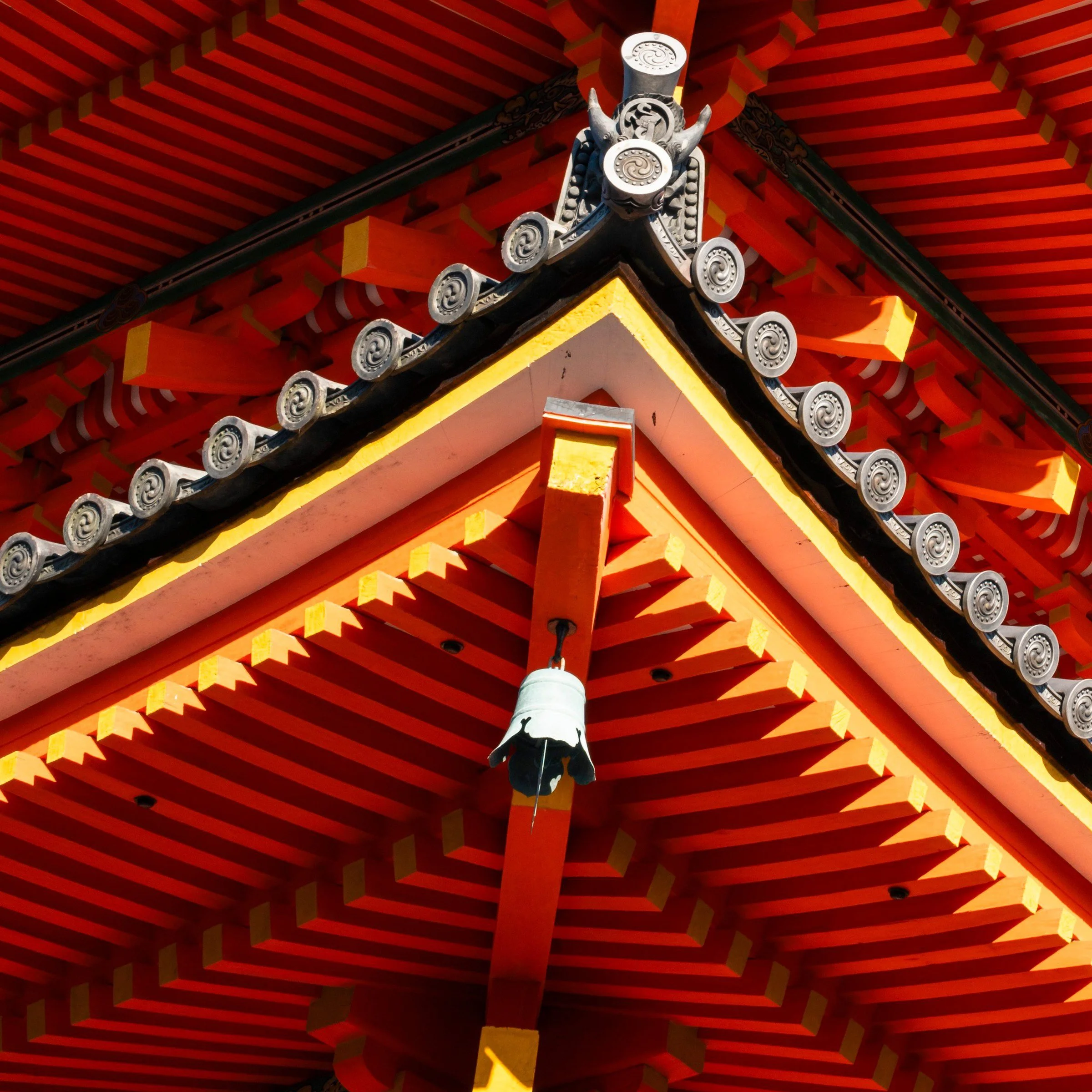 Bottom left zoom detail of the Dragon Driftway print, carved timber bracketing on Sanjunoto Pagoda, Kiyomizu-dera, Kyoto, Japan