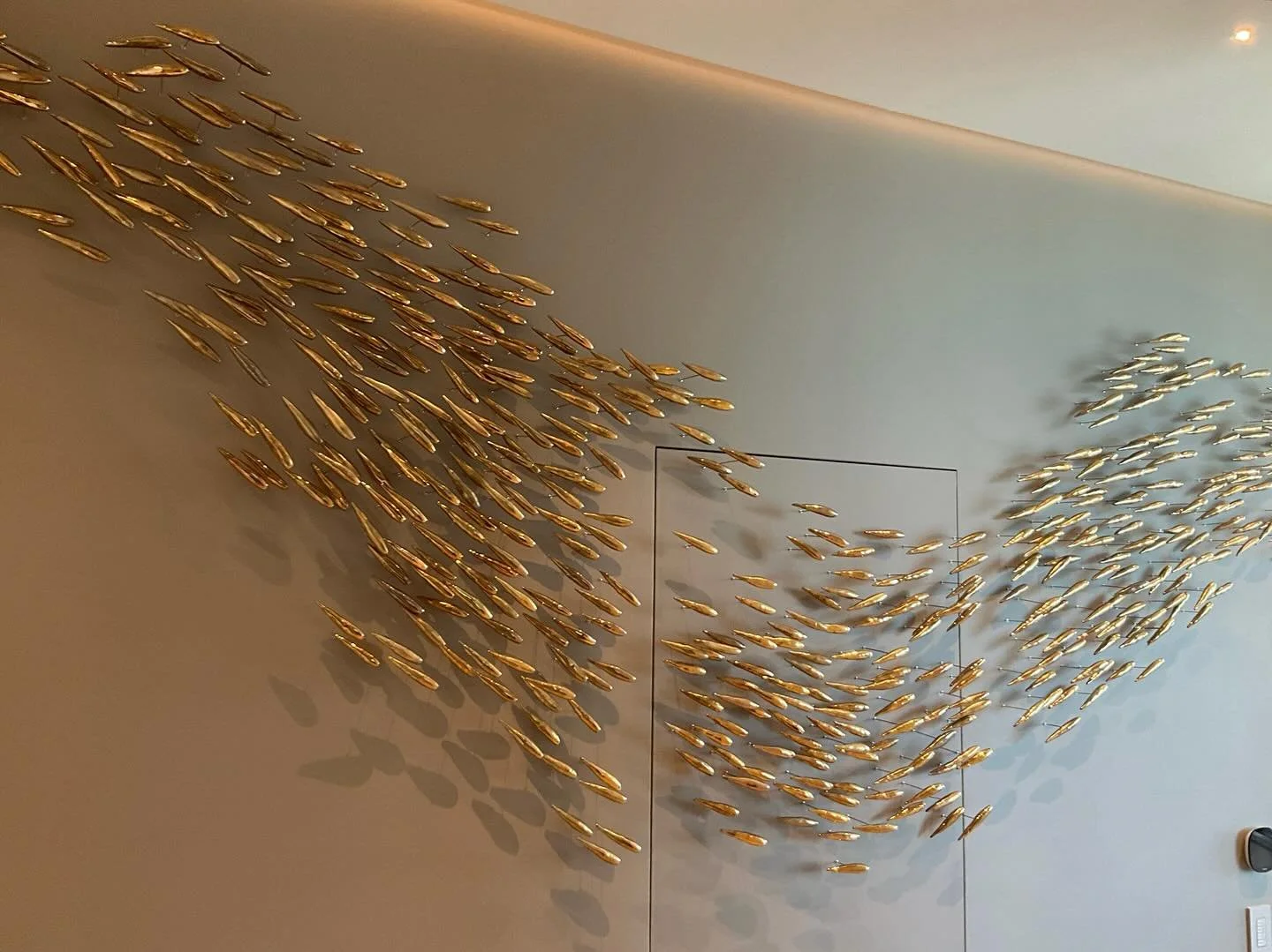 Ceramic Fish Installation by Florence-based ceramicist Kalliopi Lydaki. Such a privilege to bring this captivating installation to life! #arthandling #sfbayarea