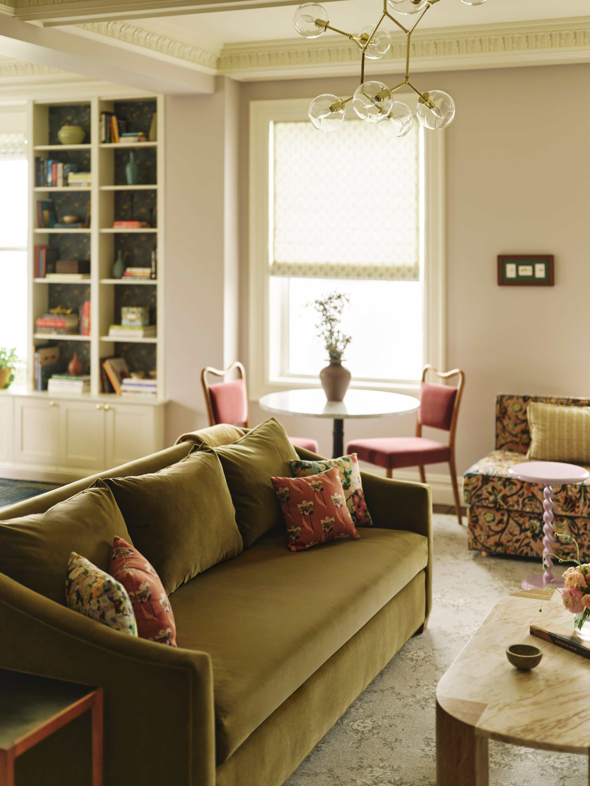 20260512-Dora_Dmitriev-355_Riverside-Living_Room-Detail_1028.jpg