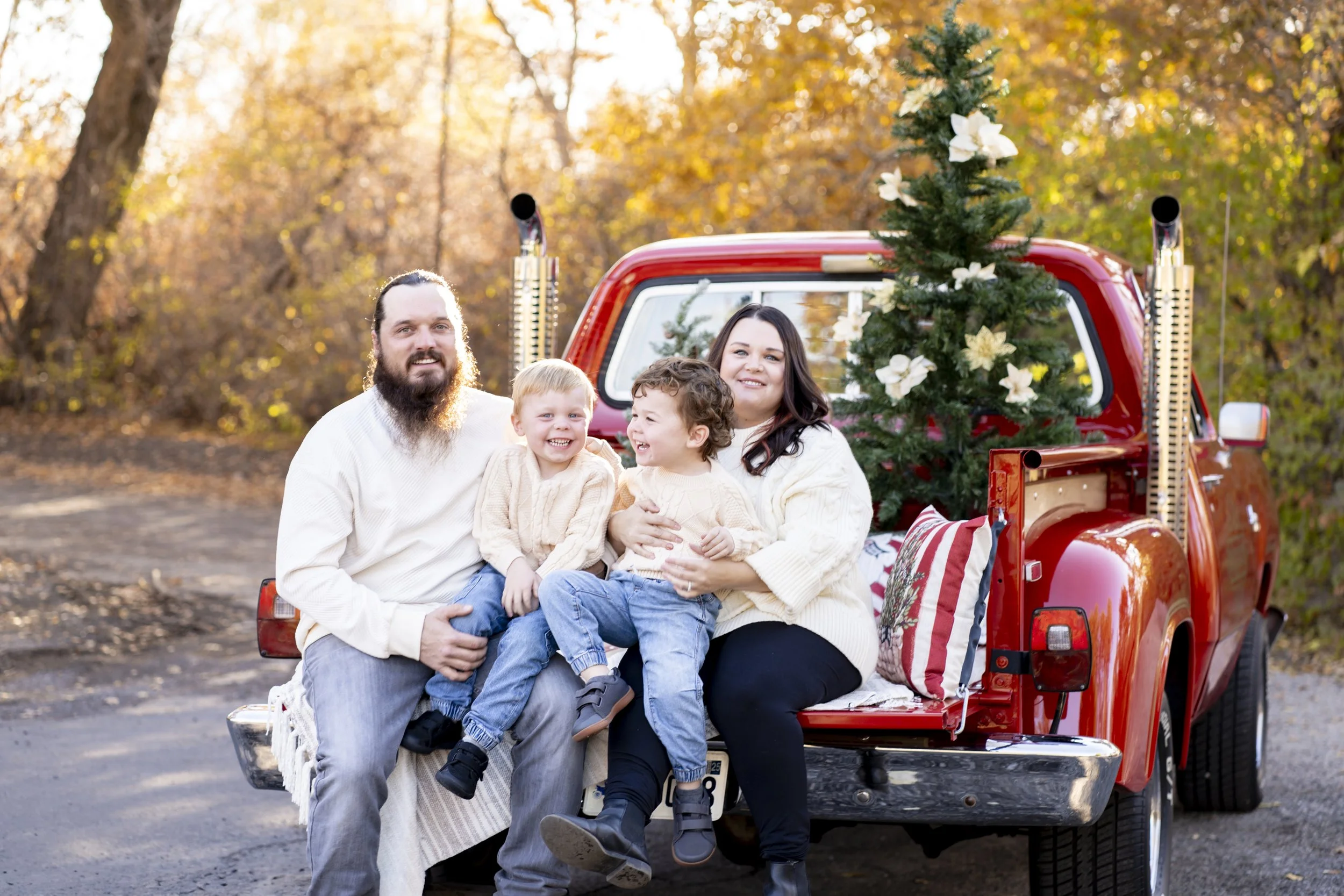RedTruckMini24-16.jpg