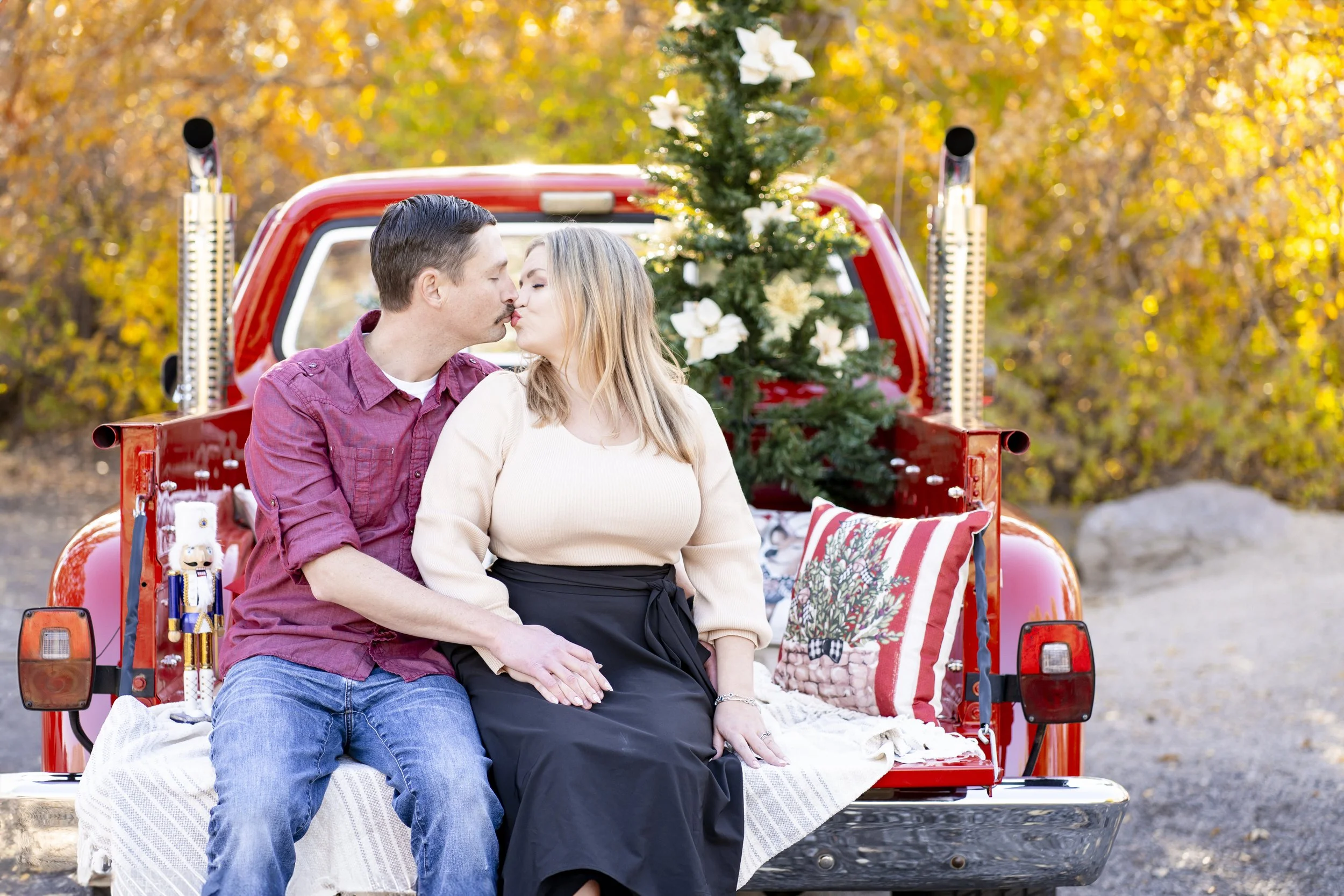 RedTruckMini24-10.jpg