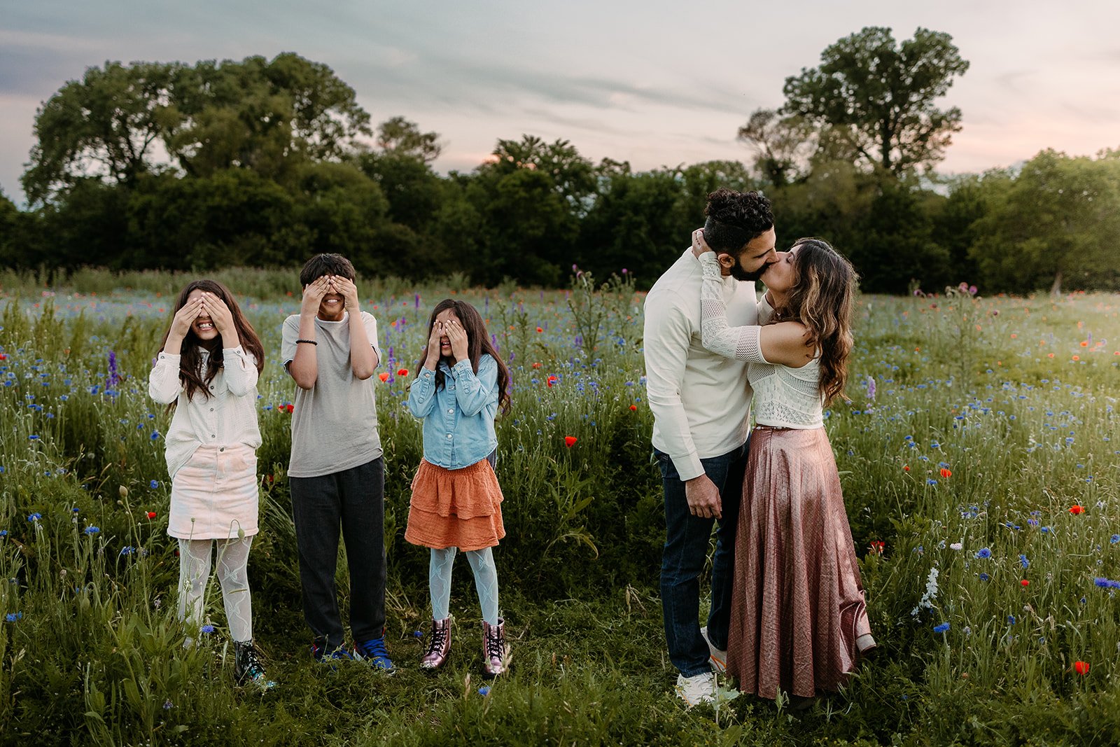 Family-Photos-in-Wildflowers (15).jpg