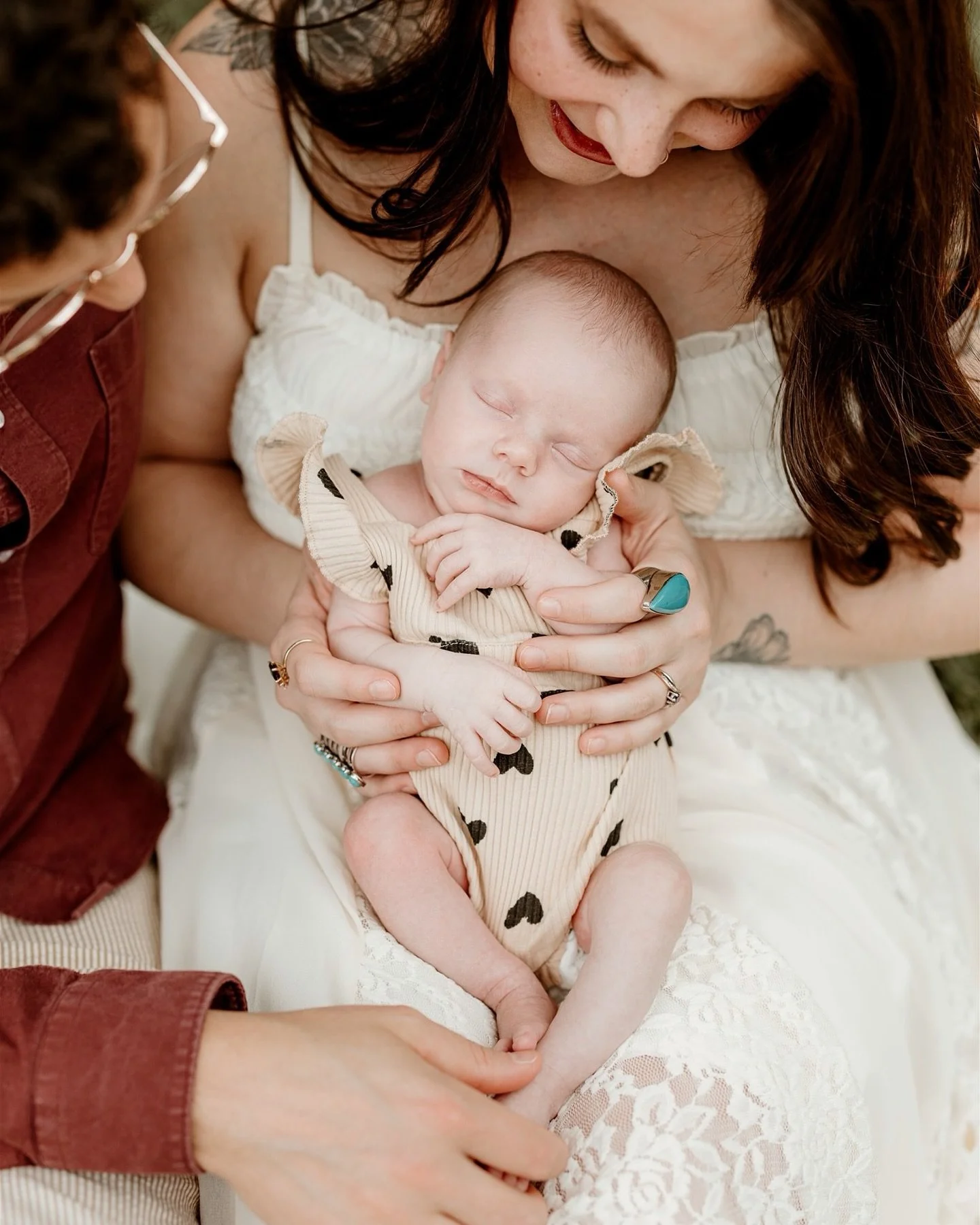 Things I&rsquo;ll never be tired of: when good things happen to good people. I met this couple at a wedding last year, they asked me to photograph their announcement earlier this year, and now I had the honor of capturing their first family photos at