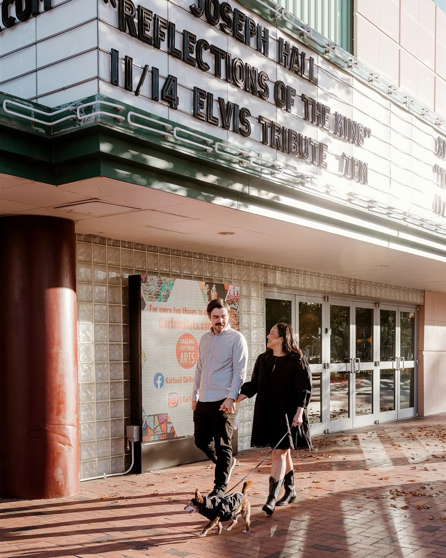Fun fact: no one has ever regretted getting photos done with their pets. But everyone regrets not having them once they&rsquo;re gone. 

#fallphotos #downtowngarland #furbaby #petphotos #dfwfamilyphotographer #dfwfamilyphotos