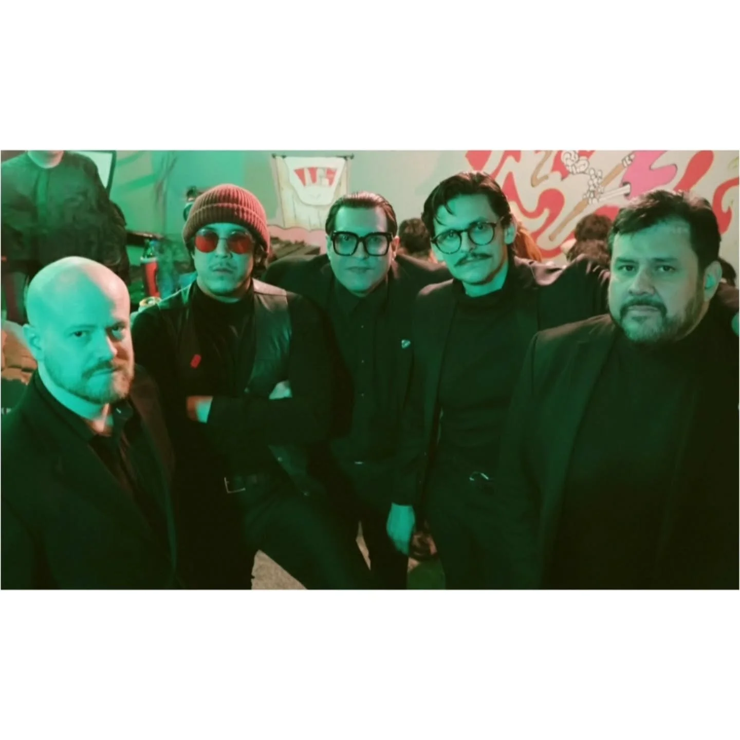 ORANGE, CALIFORNIA 

**SUPER DUPER LOCAL SHOW ADDED**

PRE SALE ENDS THIS WEEKEND

COME CELEBRATE THE LUNAR YEAR WITH US
🥹👉🏾👈🏾

SEE YOU NEXT FRIDAY

However...
See yall tonight, at Alex's Bar in Long Beach 

(&Uacute;LTIMA NOCHE LIVE PERFORMANCE