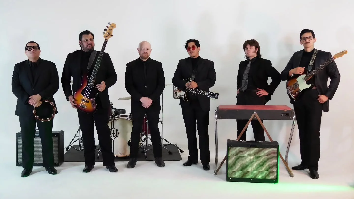 &Uacute;LTIMA NOCHE VIDEO PART 2
+
SINGLE WILL BE STREAMING ON ALL PLATFORMS 

APRIL 21ST

STAY MAJESTIC 

📸 @gallitosjoints