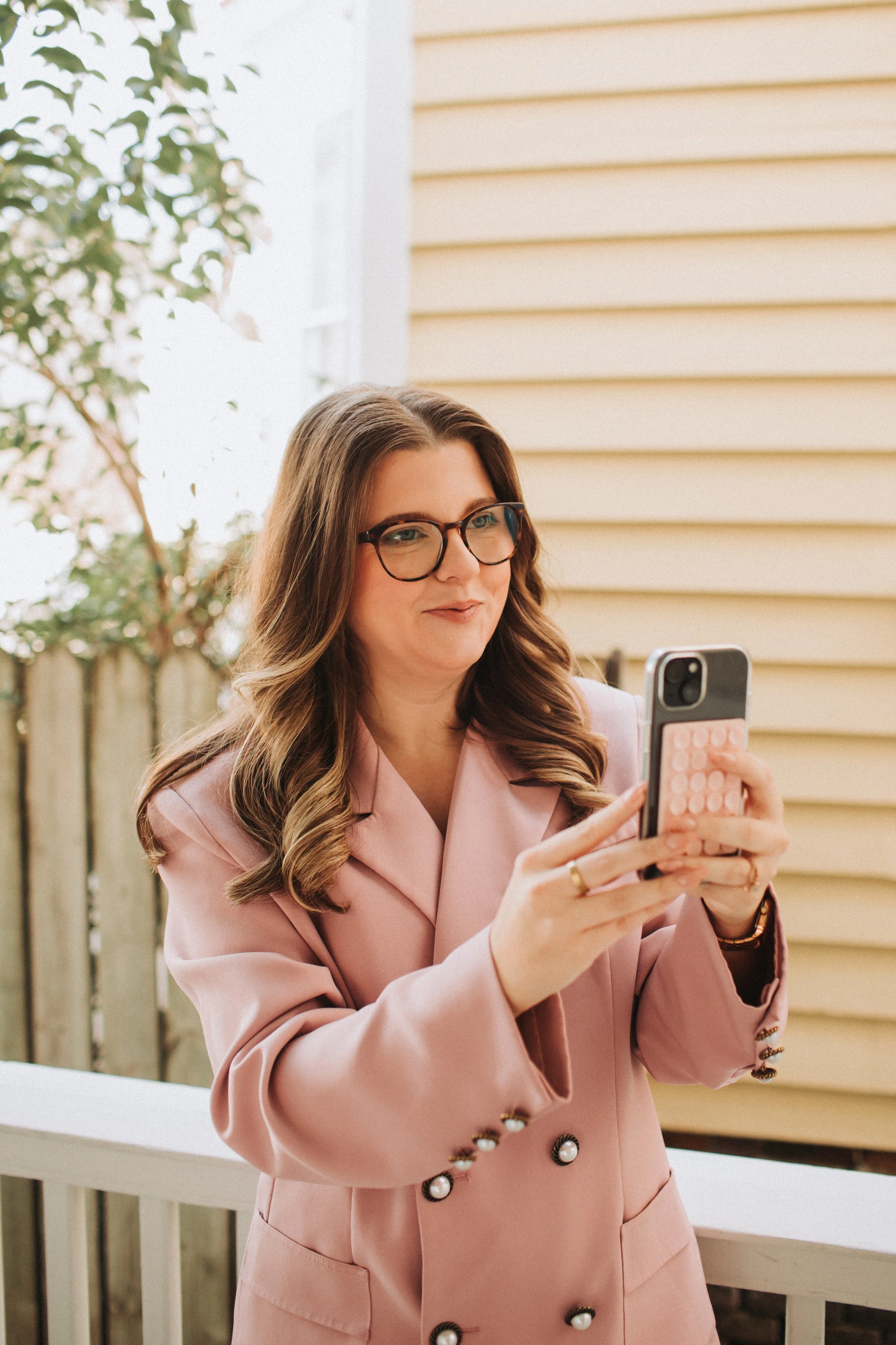 The Decoy Effect &amp; How To Use It In Your Social Media Agency Pricing