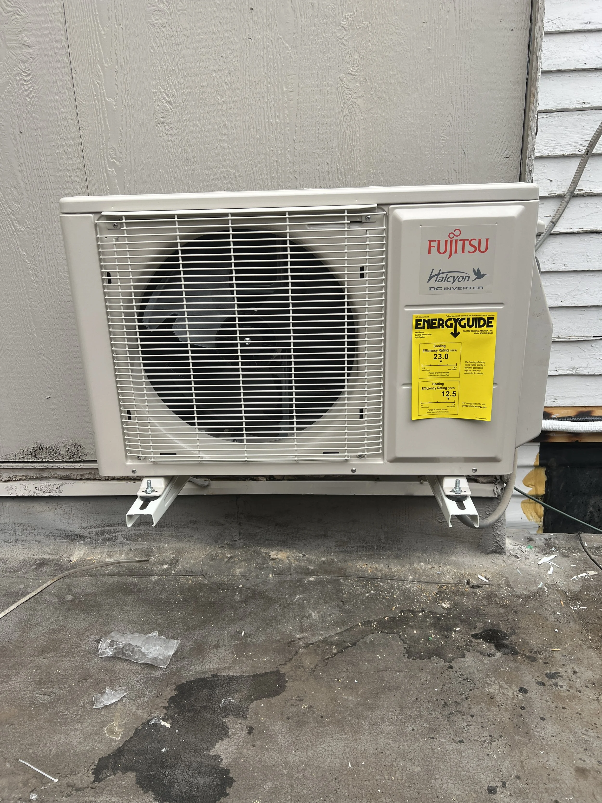 Fujitsu mini split heat pump.JPG