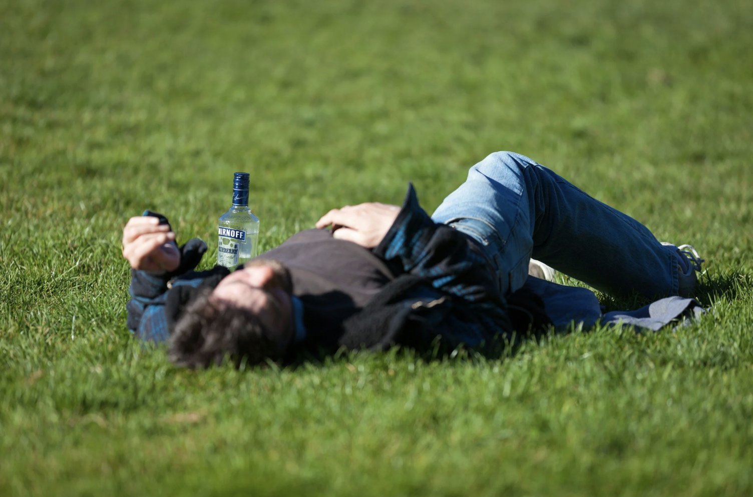 Alcohol, Bipolar and Drinking in the Dark