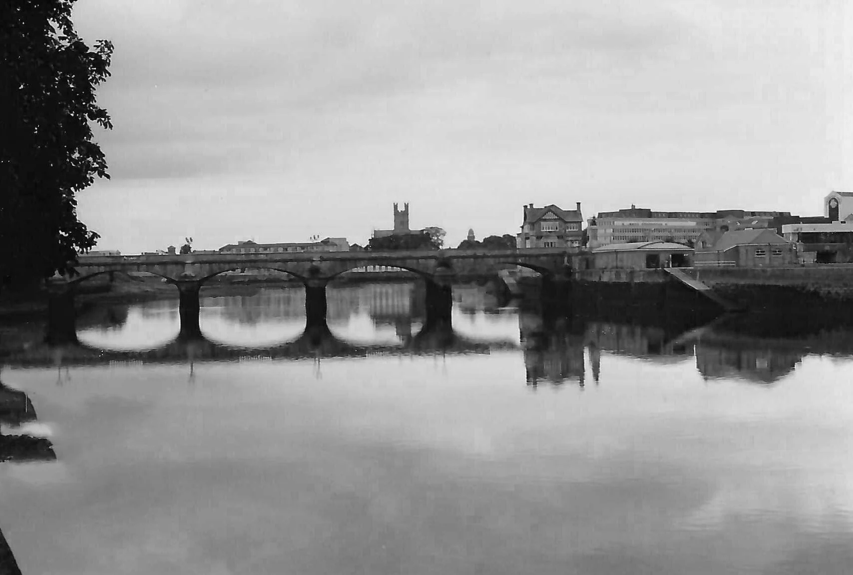 Adaire Bridge_0001 BW.jpg