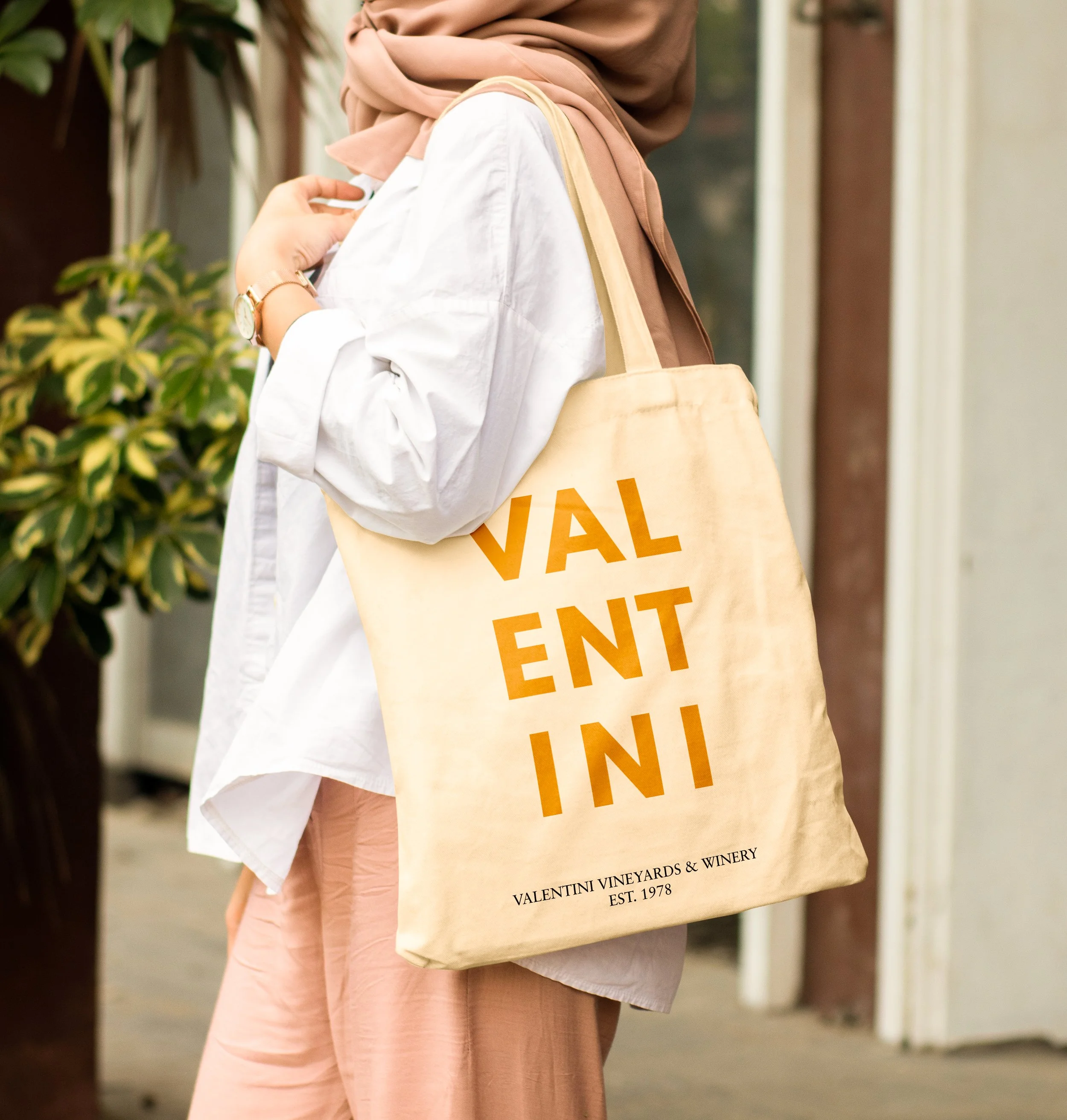 Tote Bag mockup.jpg