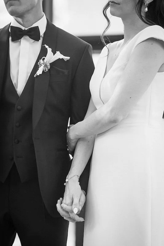 Brautpaar bei einer eleganten Hochzeit im Rheingau, dokumentarisch fotografiert