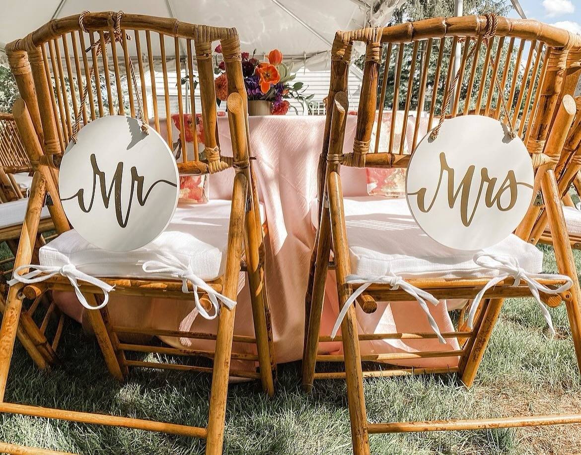 a charming addition for an intimate backyard bridal shower 🤍