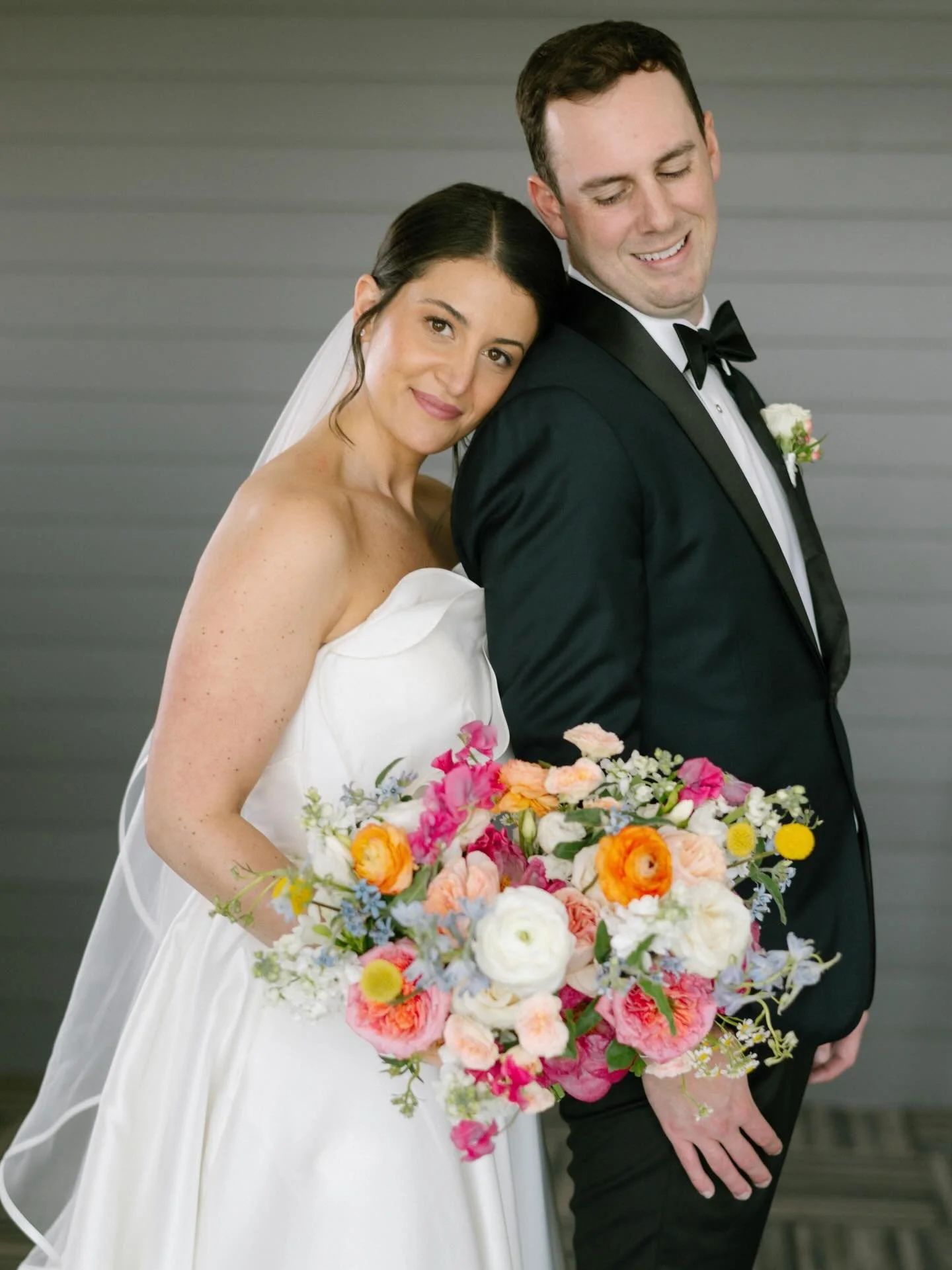 Happy 6 months to Mr. &amp; Mrs. Henry!

Wedding Planner - @bluehydrangeaevents @jessica_wiberg 
Venue - @pelhamhospitality @taraconcannon_ 
Photography - @mollyannesphotos 
Florist - @kjfloraldesigns 
Hair - @mybighairday 
Makeup - @glamourcosmetics