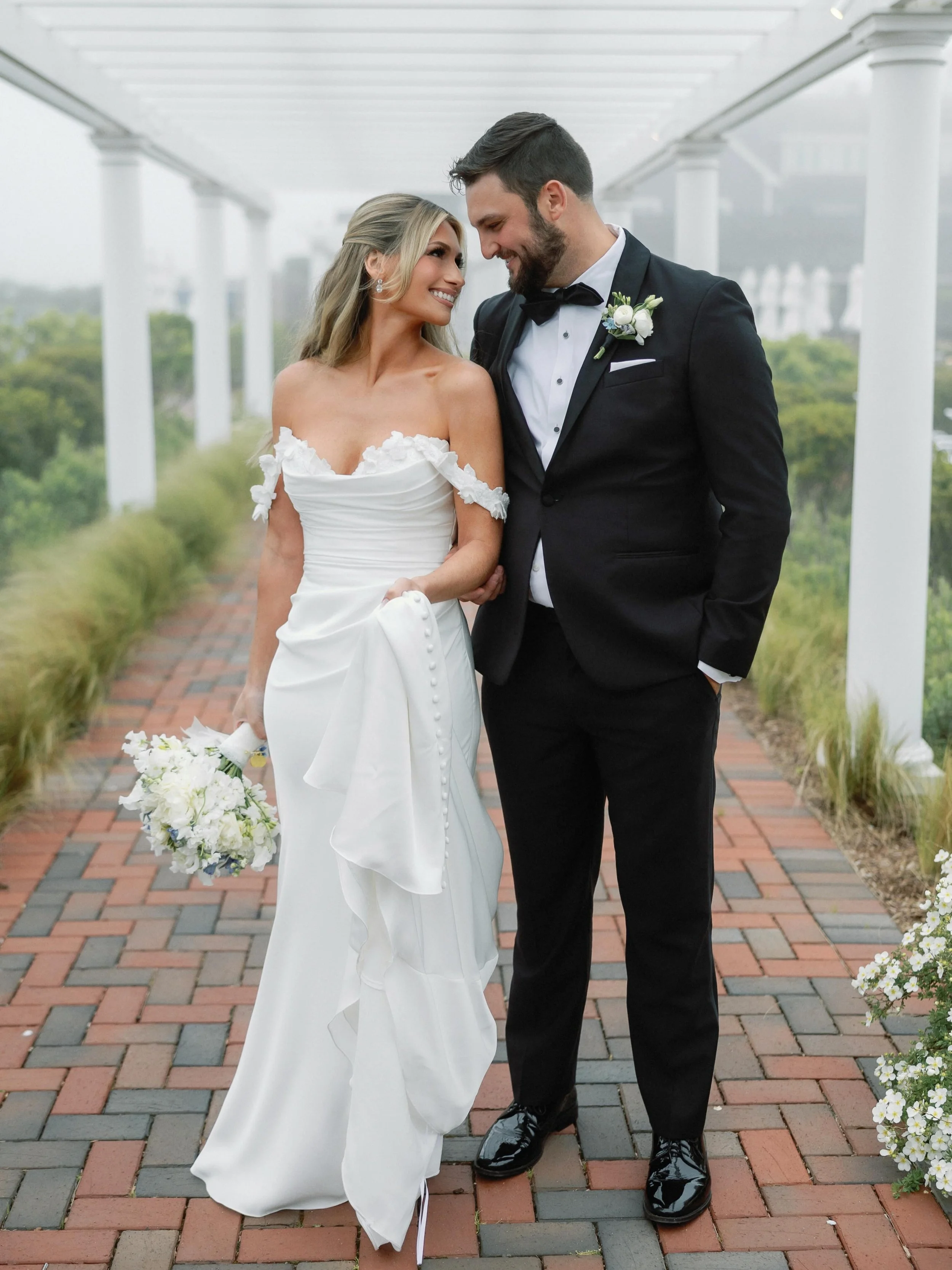 One year down, forever to go! Happy first anniversary to these two! 🤍

Wedding Planner: @bluehydrangeaevents 
Venue: @wychmereevents 
Photographer: @alexpaulphotography 
Florist: @fancyflowerscapecod 
Makeup: @haleyjoypage 
Hair: @racheljackbeauty 
