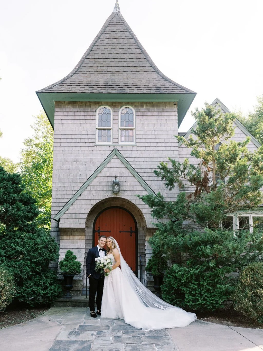 Courtney and Christian&rsquo;s ceremony was straight out of a fairytale. ✨

@bluehydrangeaevents 
@lynnereznickphoto 
@mugfordsflowershop 
@capecodstringquartet
