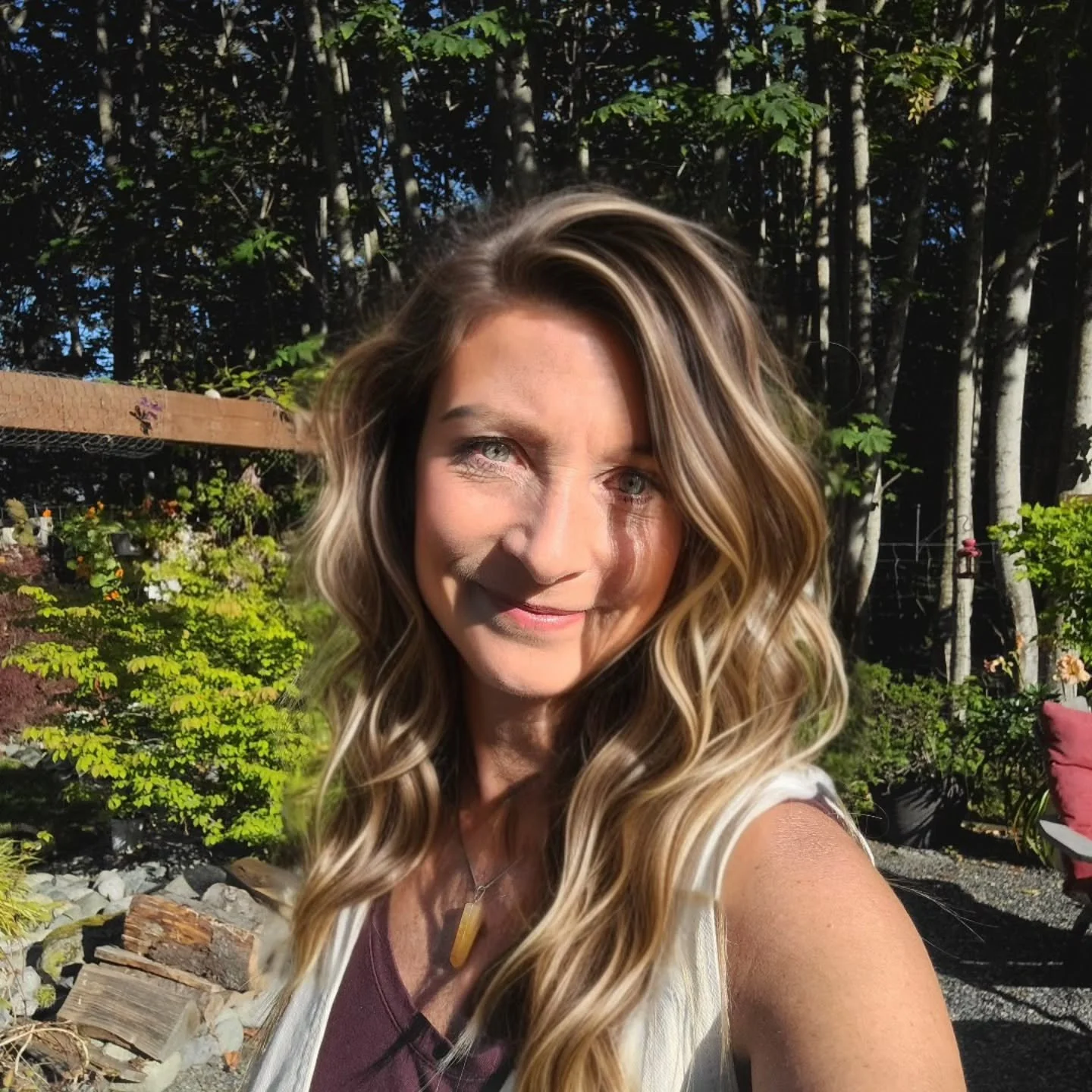 Let me introduce myself &mdash; officially!

The truth is, I&rsquo;m just your average human trying to make the best out of life, like everybody else &mdash; navigating the highs and lows, relationship and family challenges, career demands and figuri