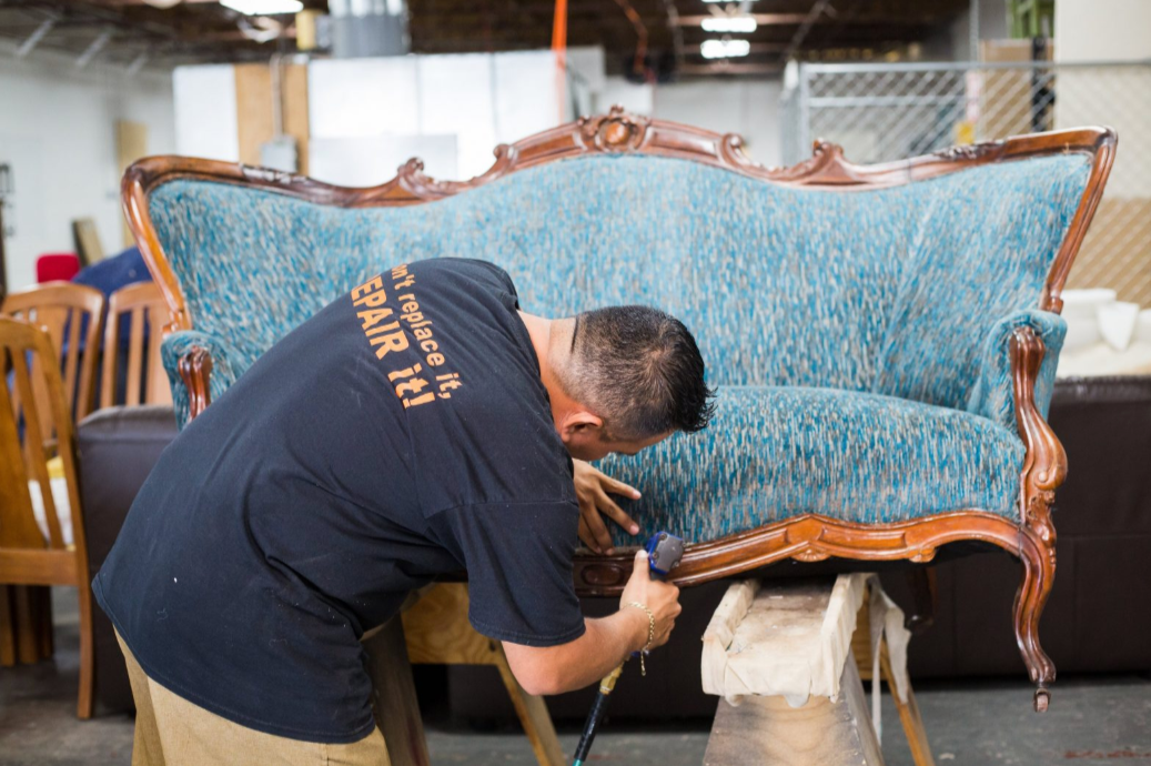 Upholstery Cleaning Services: How Can Professional Cleaning Instantly Refresh Your Furniture?