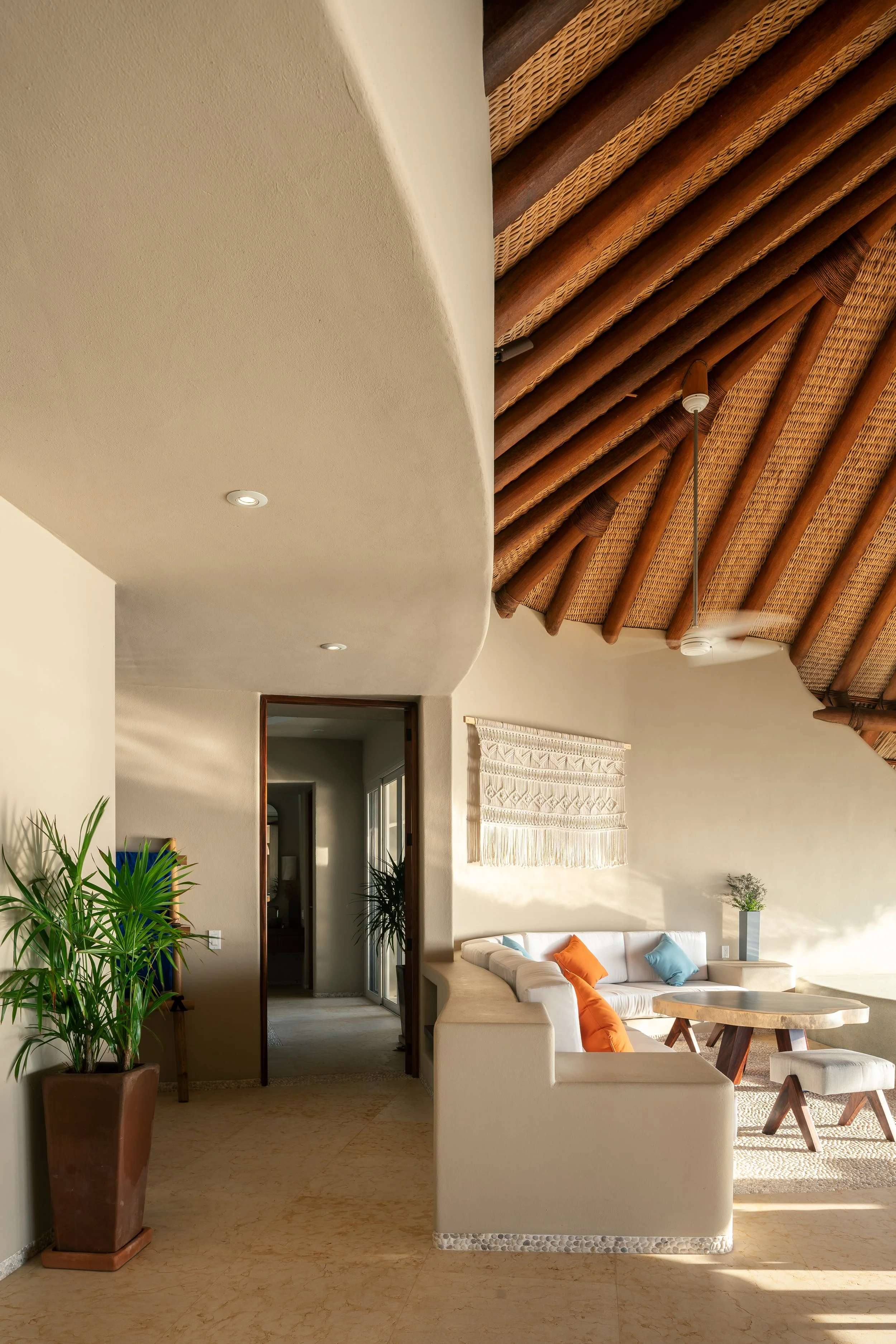 LOS PANCHOS_ZAR-1.JPG