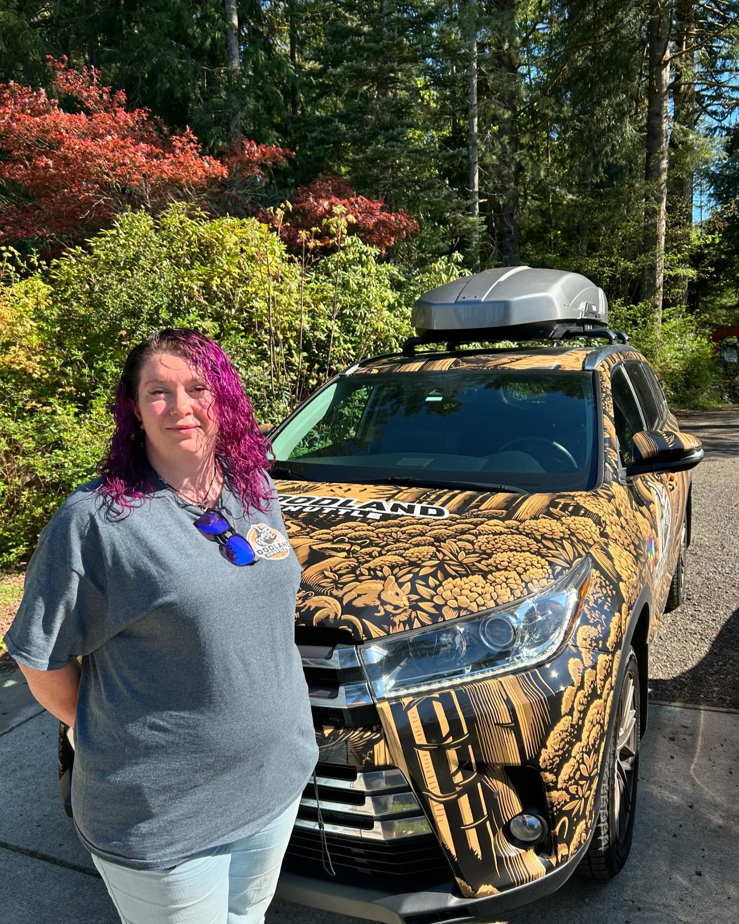 Driver Spotlight! Cill is a fantastic addition to the team! She brings her winter resort bus experience and CDL to the Hoodland Shuttle team. Cill will be driving tonight till 2 am to get you home safe!! 

#connectingcommunities #hoodlandshuttle #shu