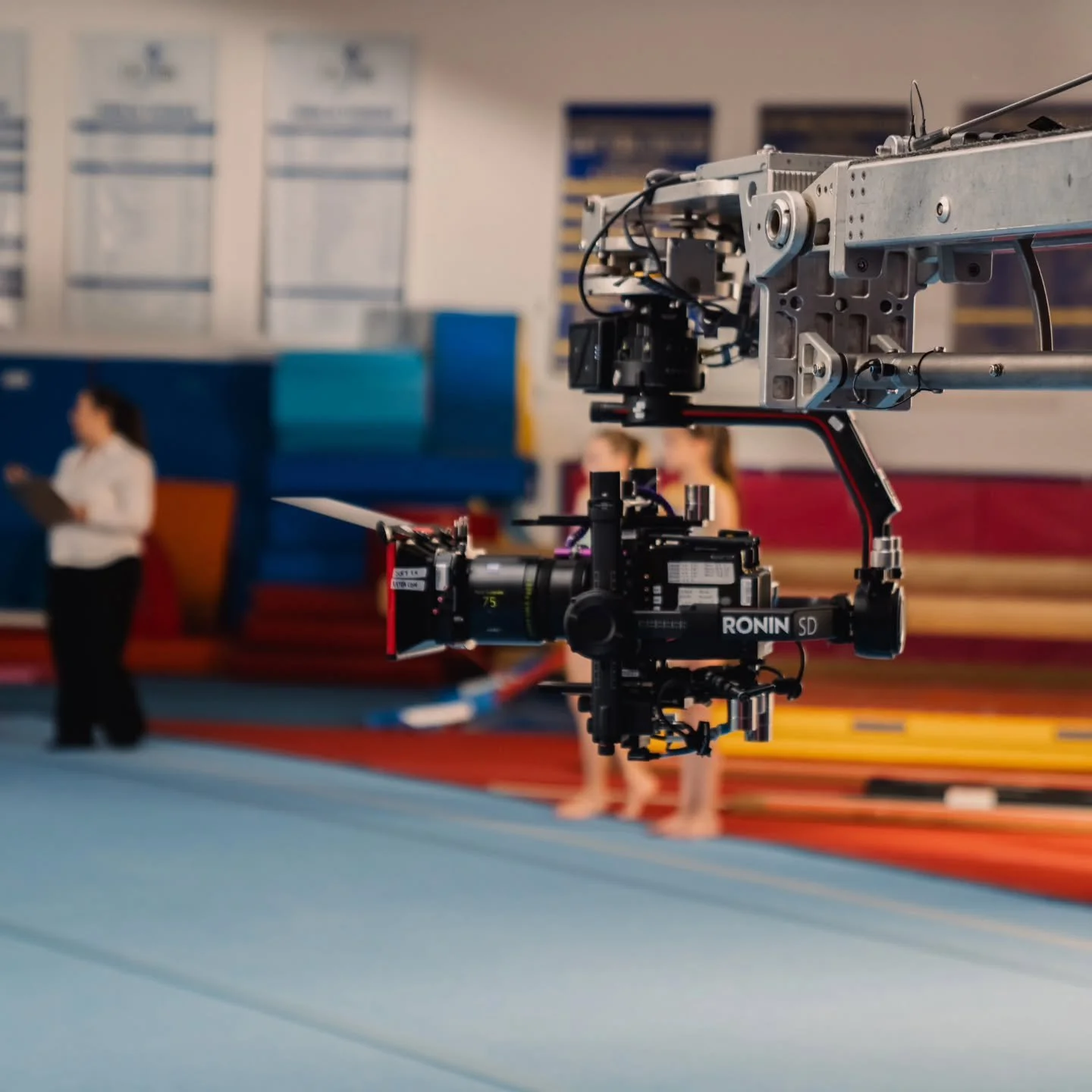 Ronin 2 kit on set with DP @ryan.dioso 

Op @liamvanderploeg