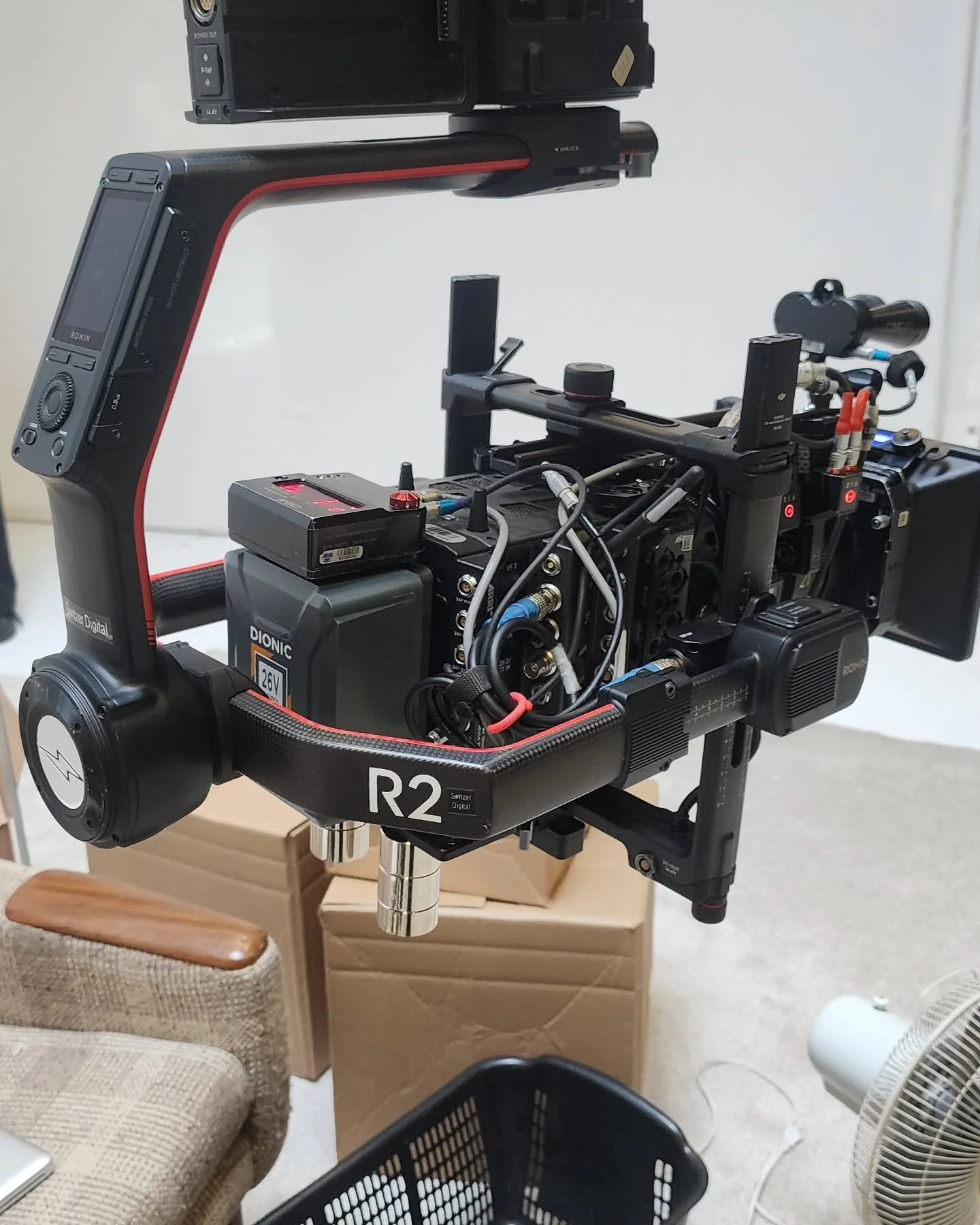 Sick build on the R2 by 1st AC @alexnunes.ca for DP @jonglendon