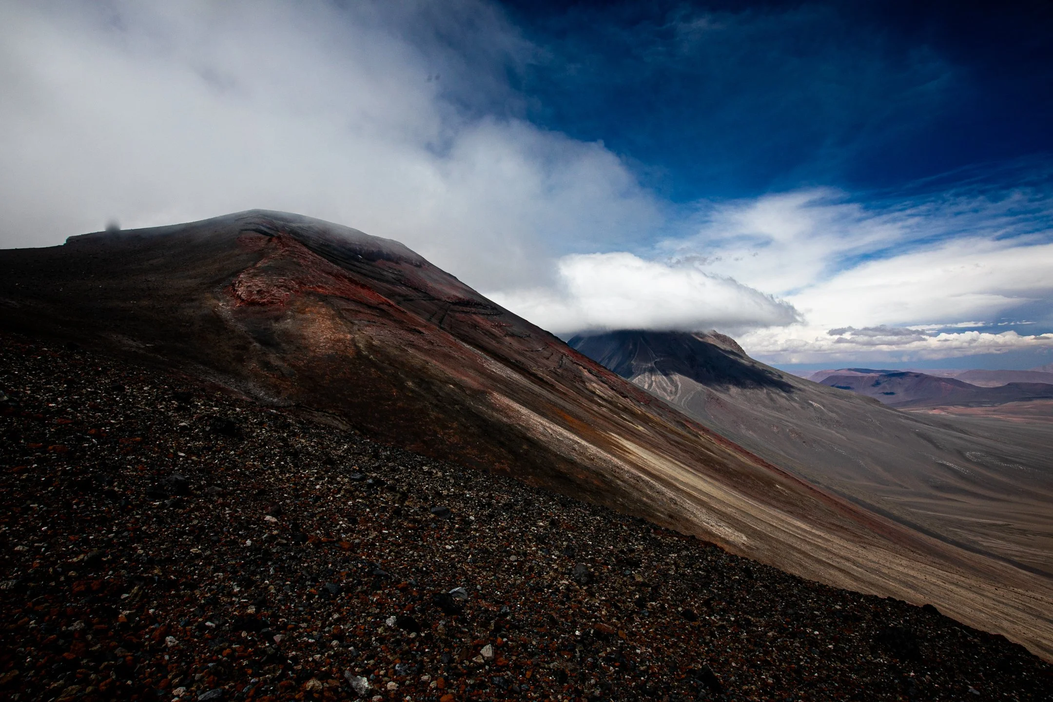 LowresPick_Volcan_Lascar_12_25_MielaMalyonPhoto-2062.jpg