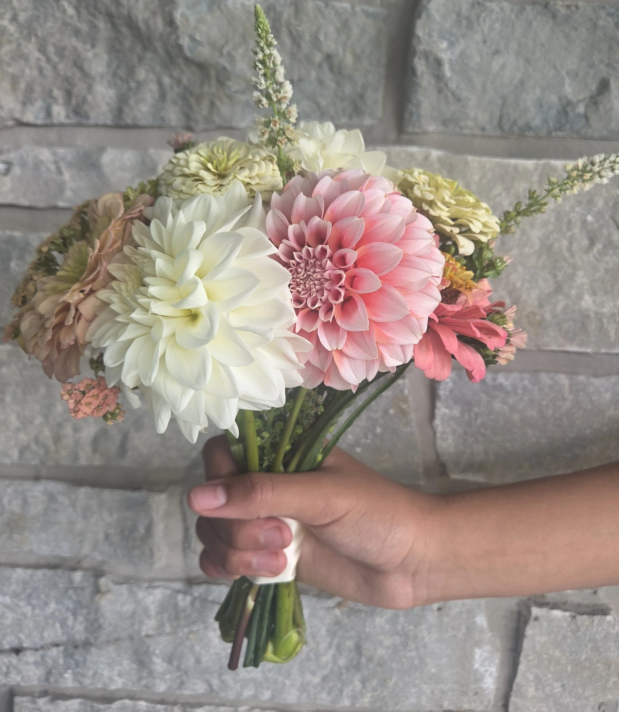 Peach petite bouquet - reduced.jpg