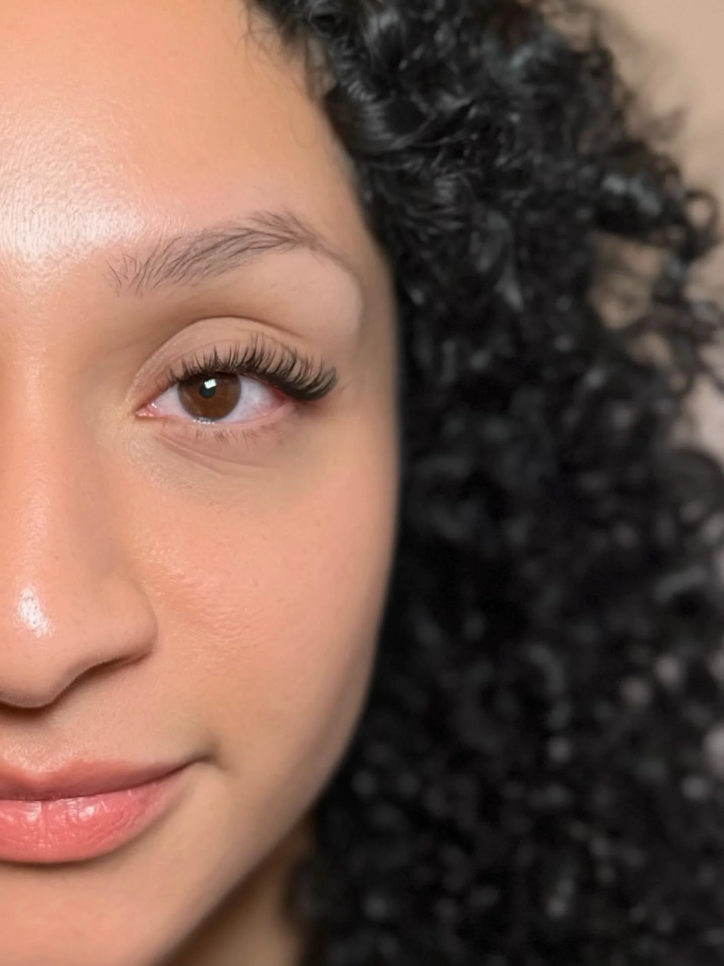 Honored to do this beautiful gals first lash set! 😍

🪽Angel set using @lightheartlash 

✨Accepting new clients ✨

Portland Brows &bull;Best lash salon in Portland&bull; Portland salon &bull; Local lash extensions &bull; Brow laminations &bull; Lash