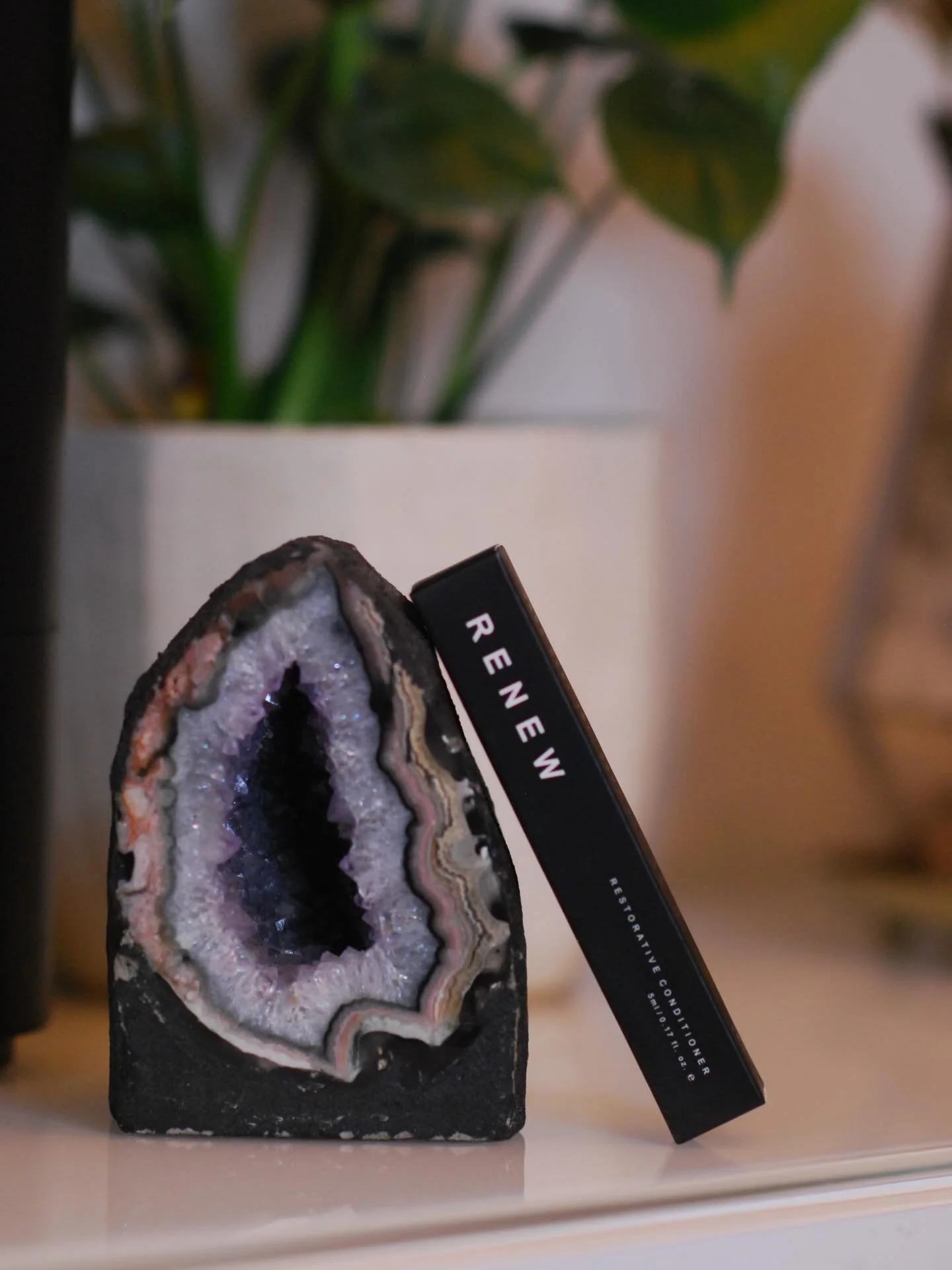 Korean lifts every 8 weeks?
Your lashes need love in between.

Renew is my go to lash conditioner and it&rsquo;s available in studio. Hydrate. Strengthen. Protect. ✨

Add it to your appointment when booking your Korean Lift with Renew, or DM me to ho