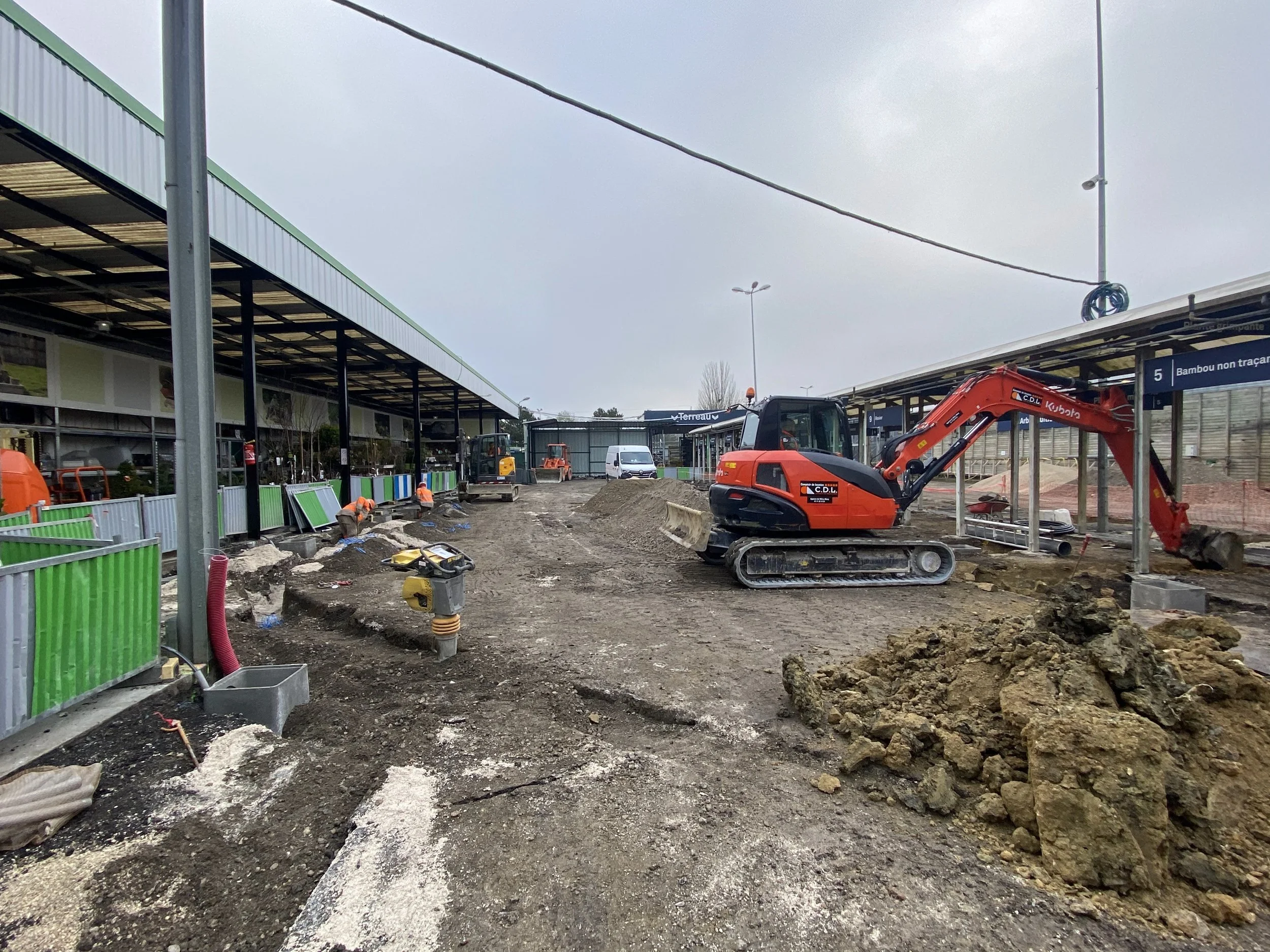 AEP pour une grande surface de bricolage 77