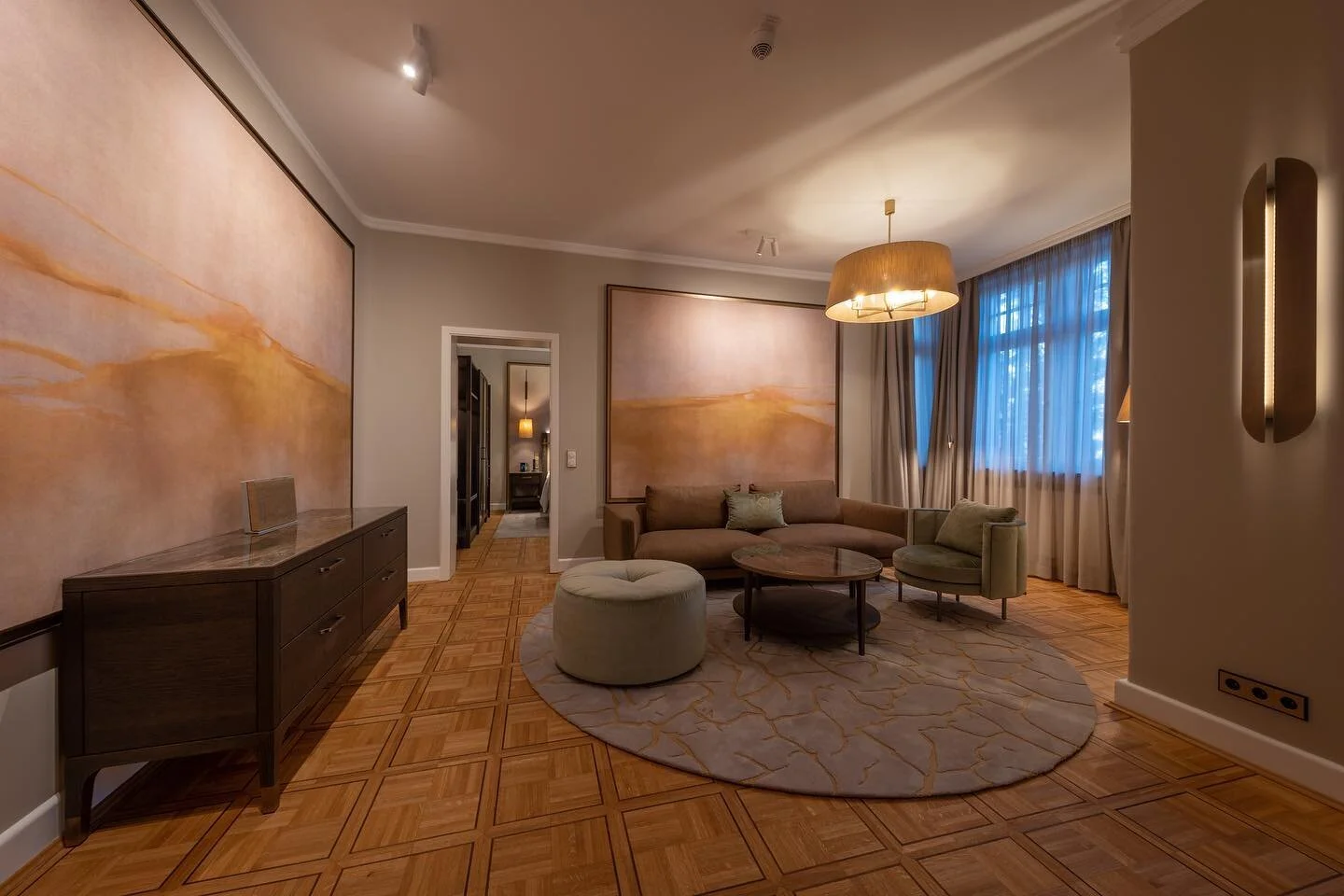 Ein weiterer erfolgreicher Abschnitt im Falkenstein Grand der Broermann Health &amp; Heritage Hotels: Die Fertigstellung eines von mehreren Serviced Apartments 

#interior #interiordesign #interiordesignmunich #munich #frankfurt #innenarchitektur #in