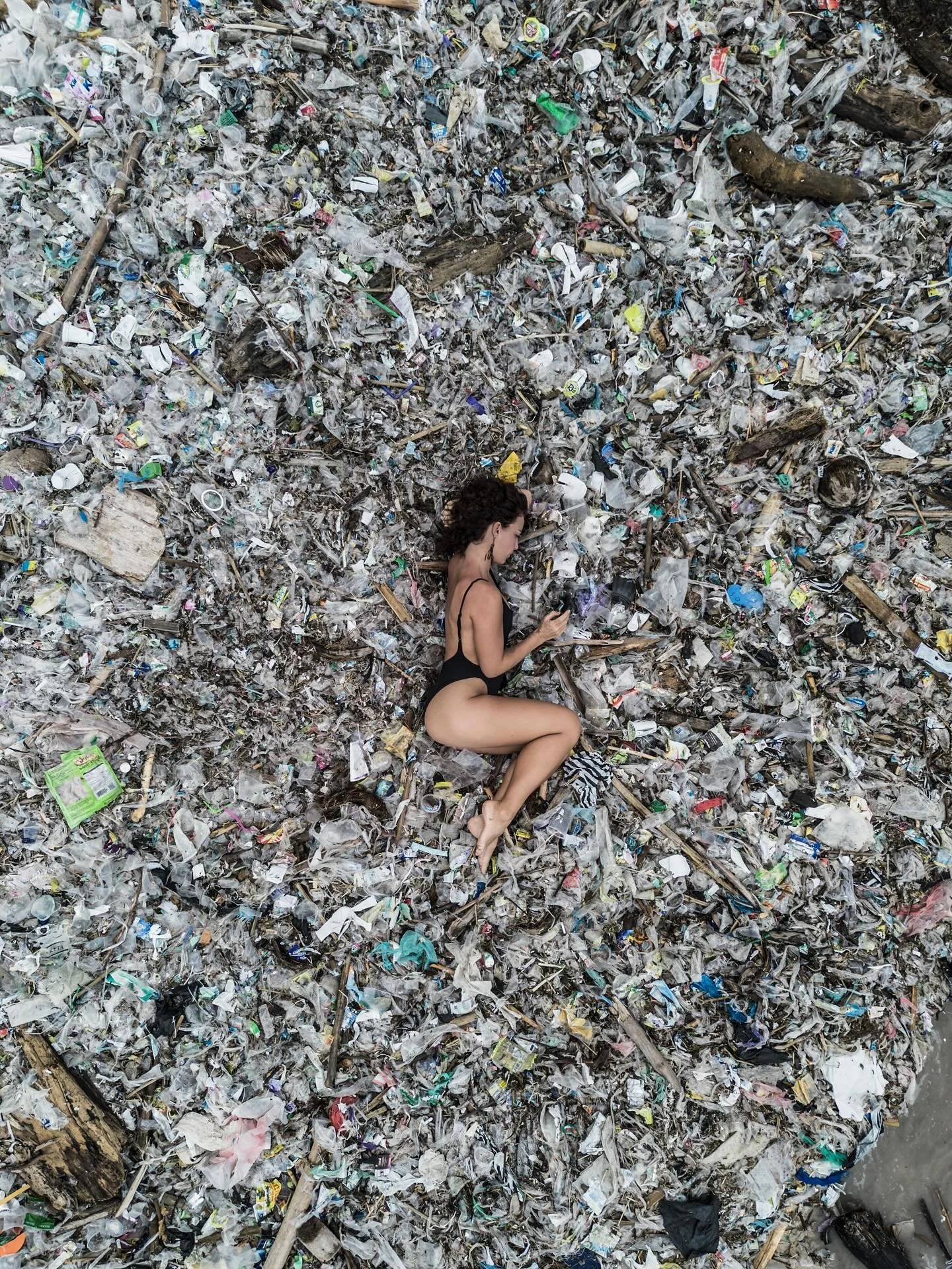 &bull; Vessels of Change &bull;

As an artist, I feel it is our purpose to make others feel. That is my intention with my &ldquo;Portraits for the Planet&rdquo; series - a heartfelt declaration of solidarity with the ocean, for the many struggles it 