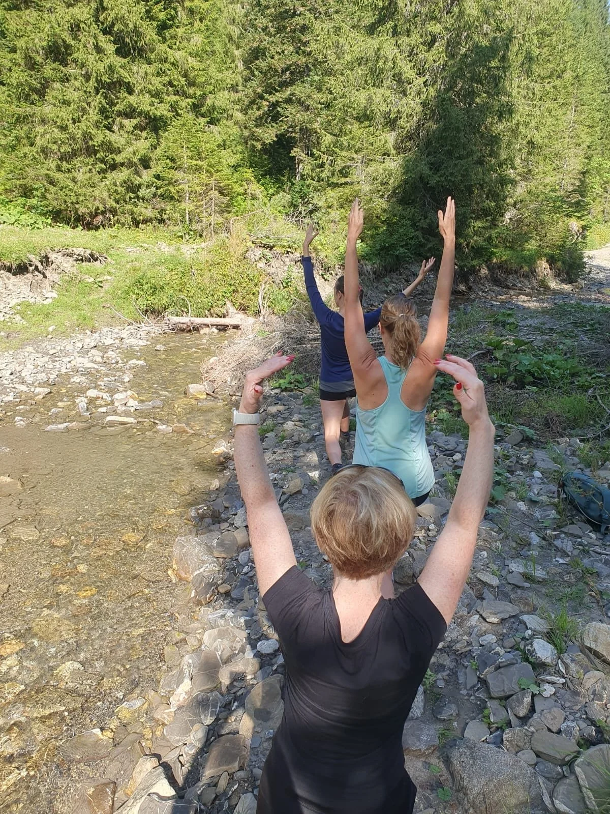 1-Day Yoga Hike with Days Away Adventures