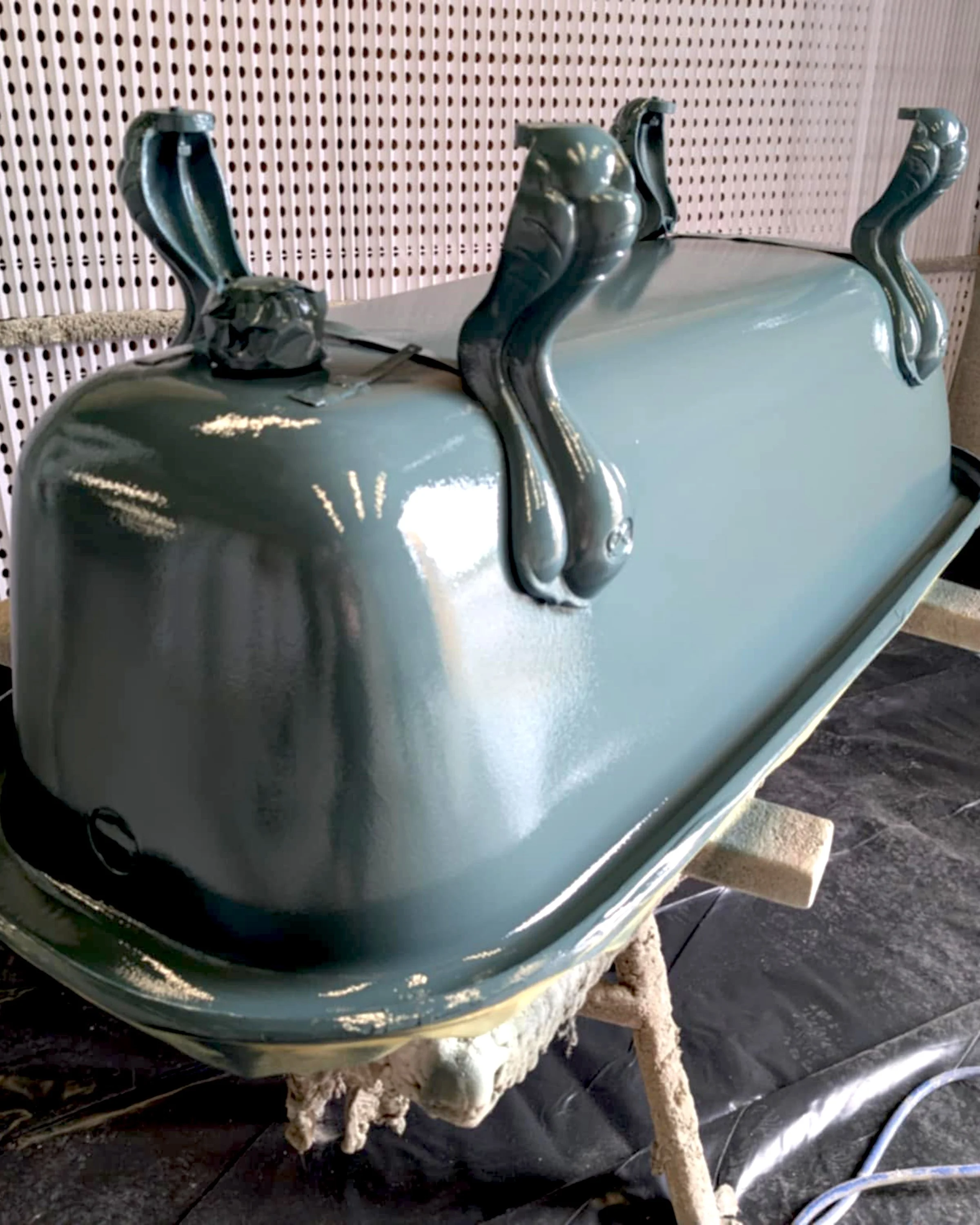 Bathtub 4.jpg