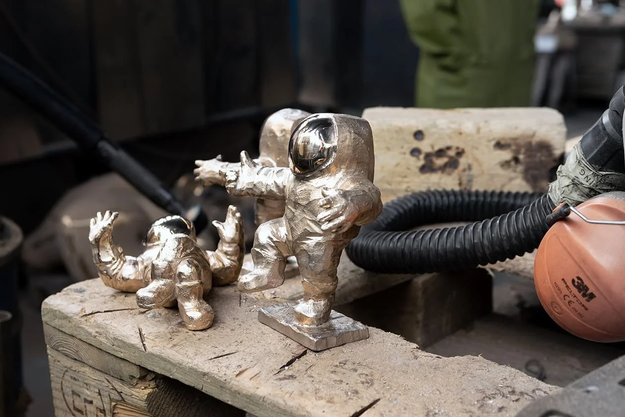 kleine_astronauten_bronze_joerg-mazur.jpg