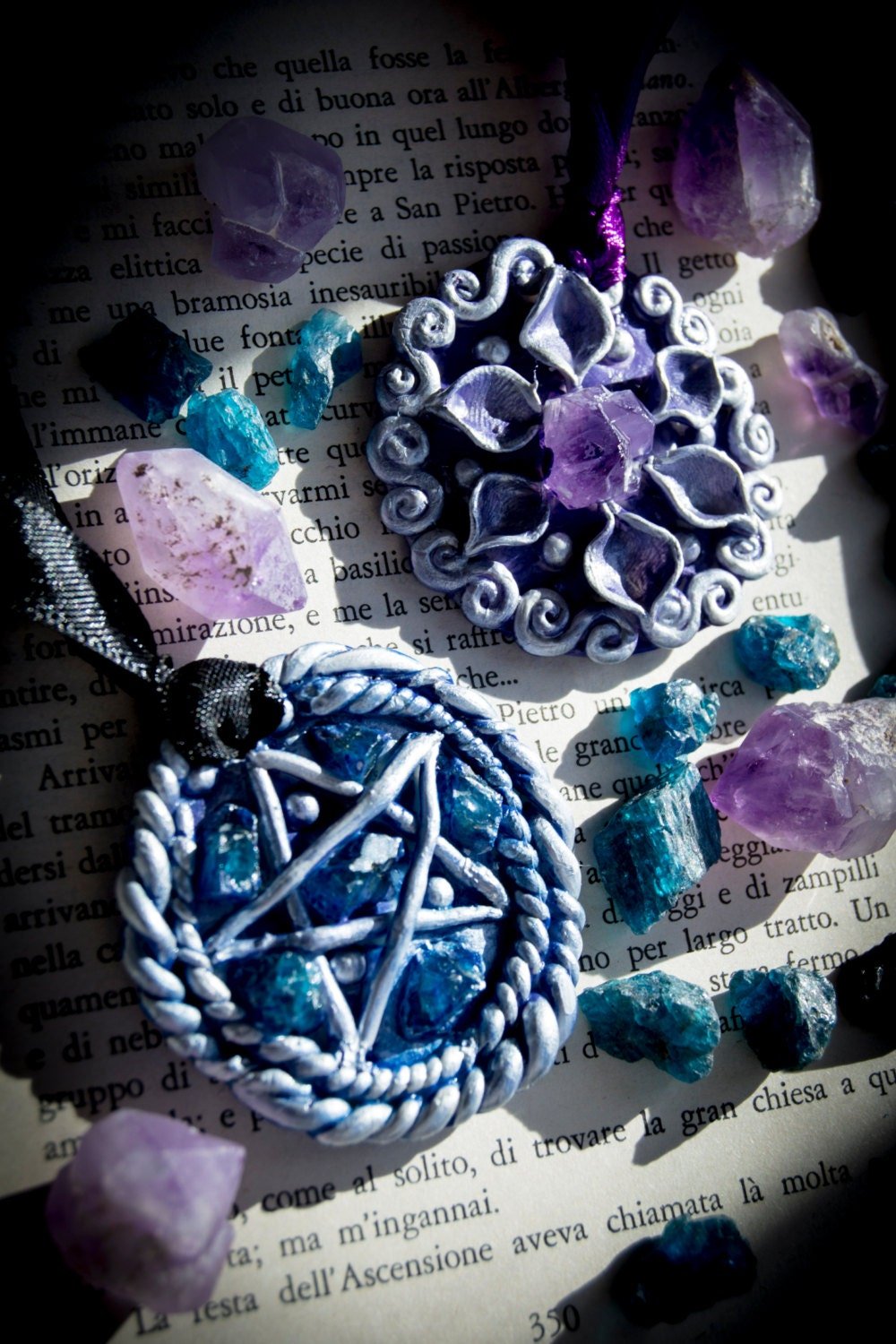 https://i.etsystatic.com/11226199/r/il/8a62e1/1114575808/il_fullxfull.1114575808_751r.jpg