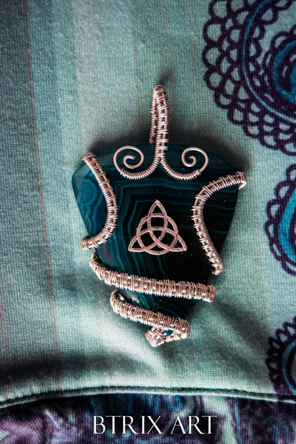 https://i.etsystatic.com/11226199/r/il/2491fc/1060583899/il_fullxfull.1060583899_p8s8.jpg