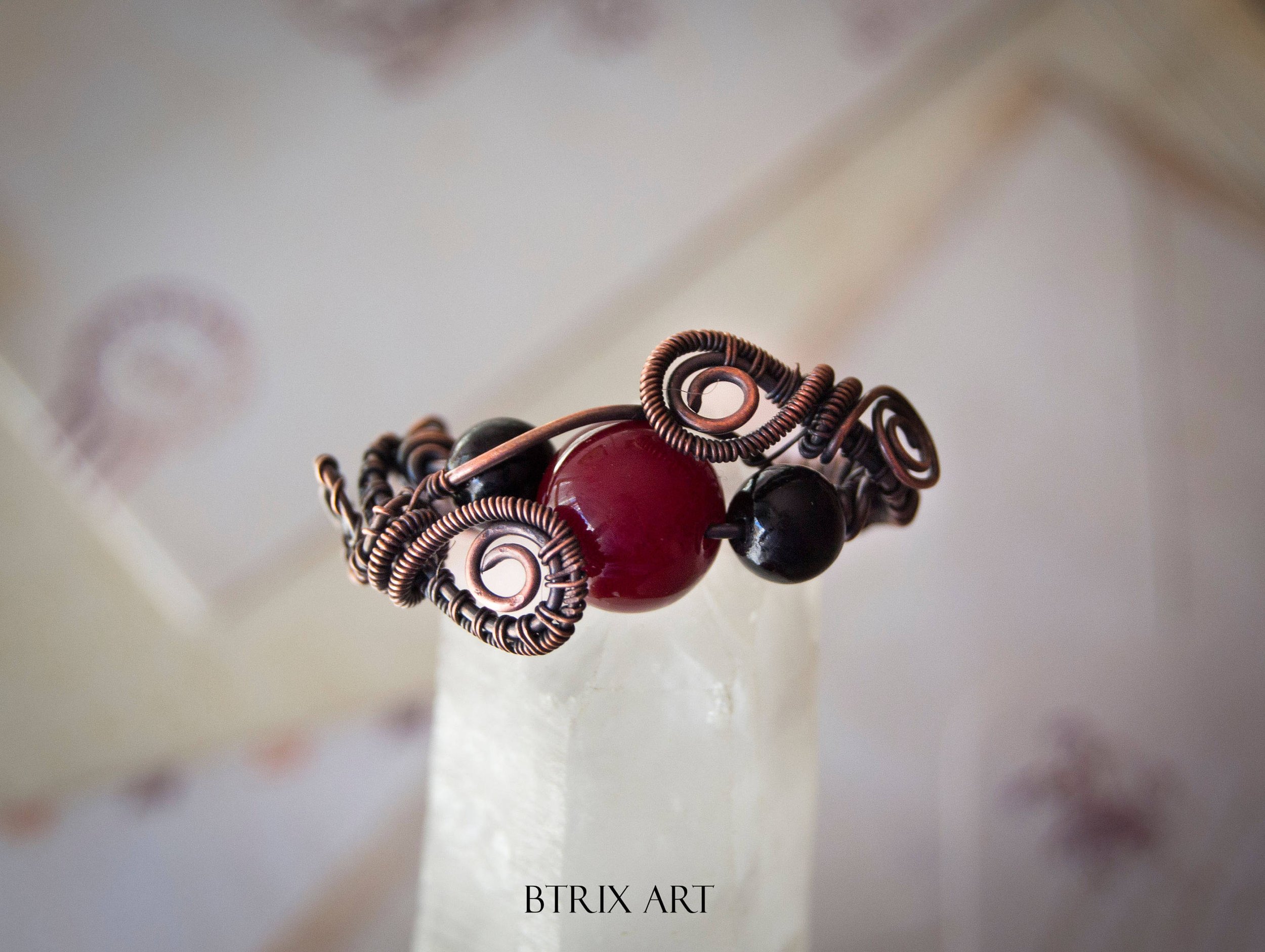 https://i.etsystatic.com/11226199/r/il/c8ed06/1382727281/il_fullxfull.1382727281_fhd4.jpg