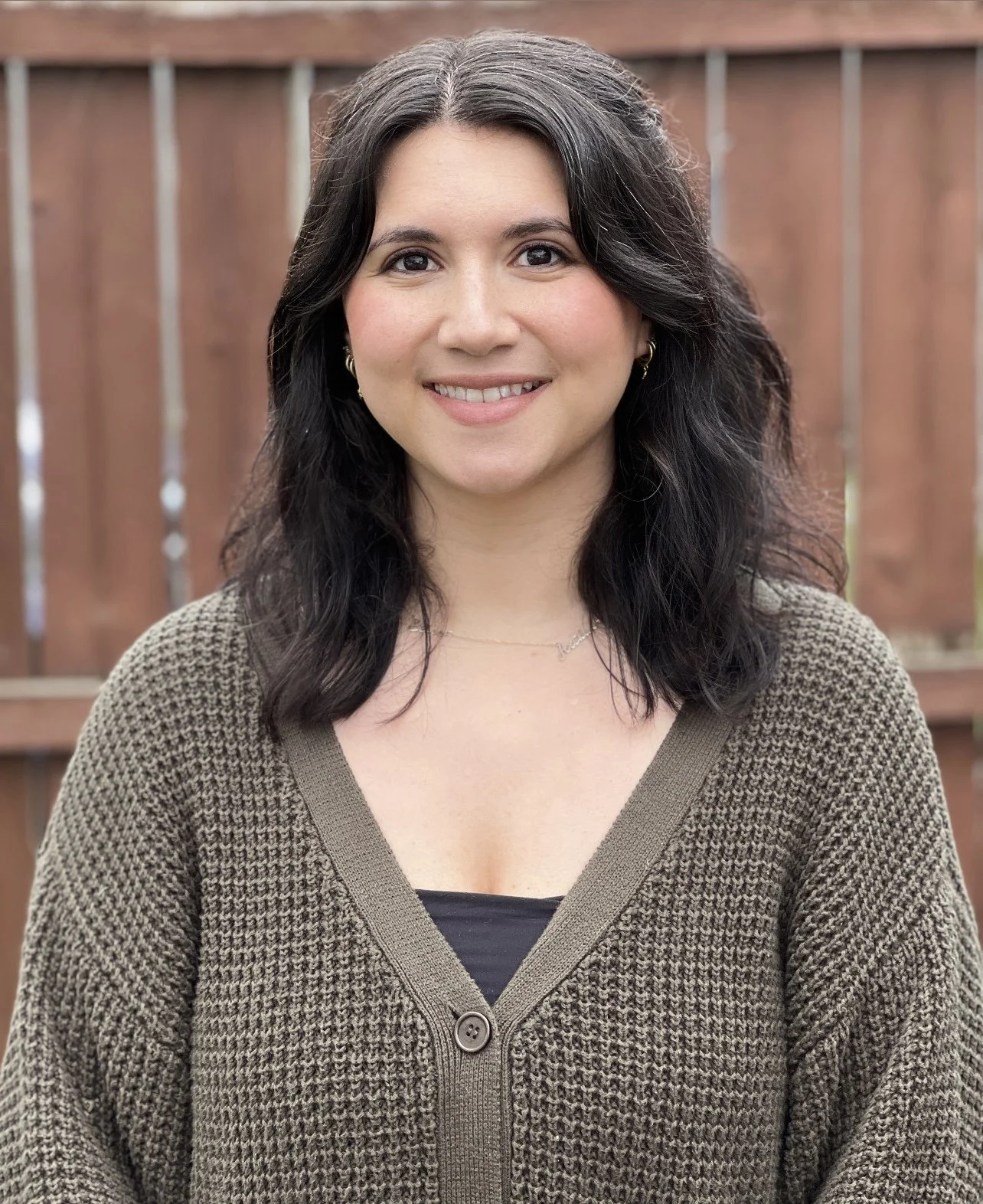 Sefanie Esposito, LCSW, focuses on working with adults, parents, and caregivers through the emotional complexities of life including but not limited to: anxiety, depression, life adjustments, pregnancy, postpartum, and infertility.