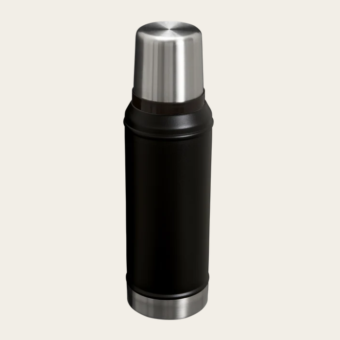 Stanley The Legendary Classic Bottle - Black 0.94L 2.png