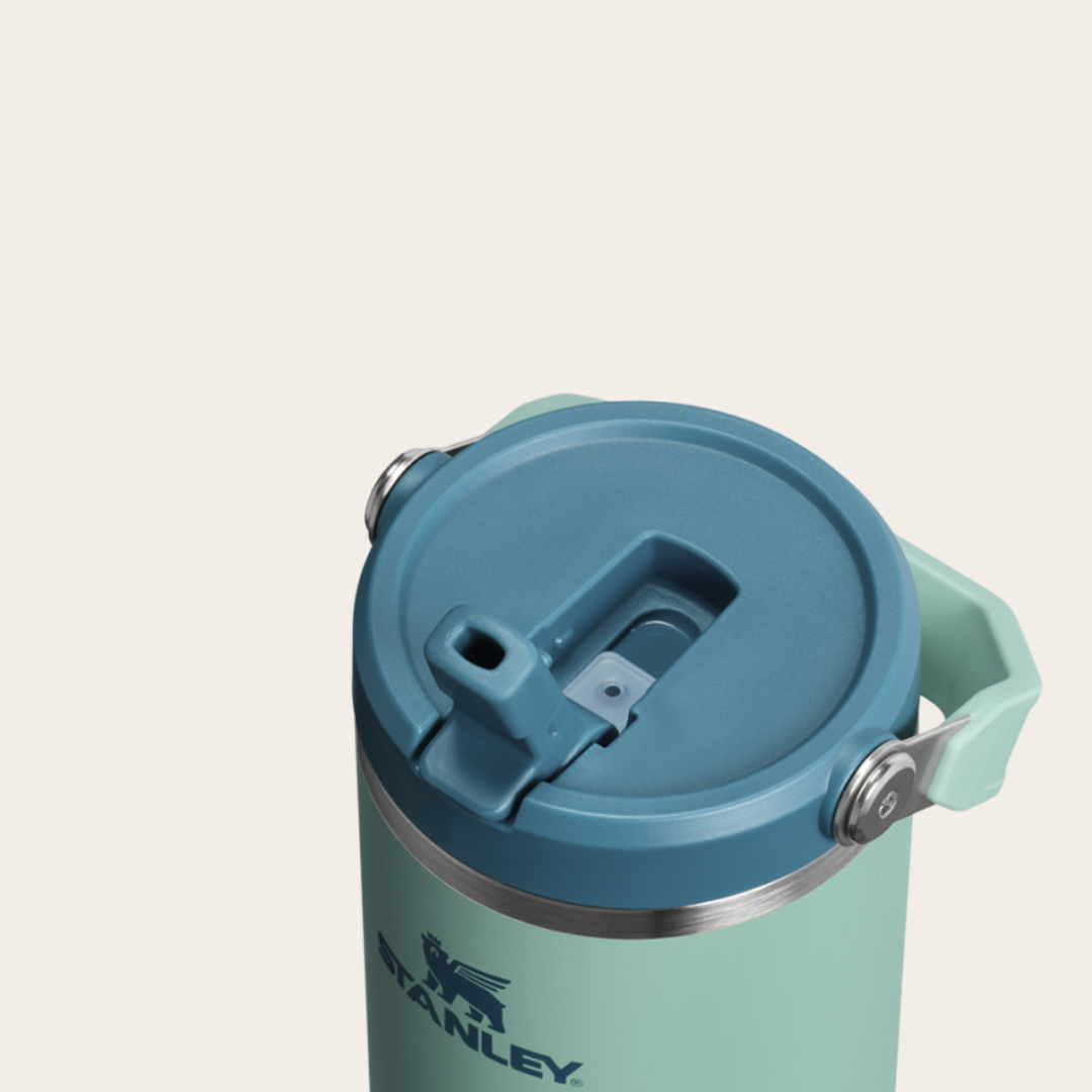 Stanley IceFlow Flip Straw - Spring Green 0.89L 2.png