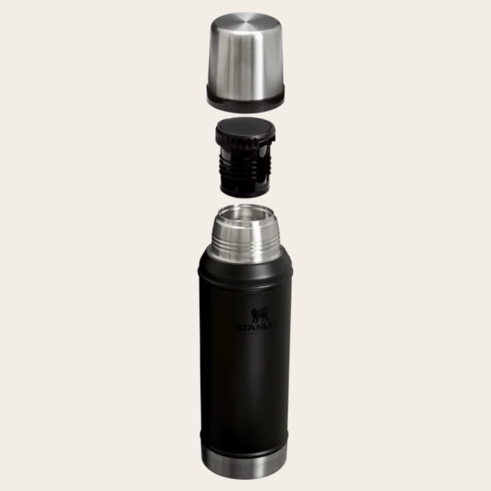 Stanley The Legendary Classic Bottle - Black 0.94L 3.png