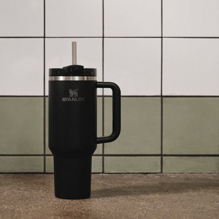 netti_stanley_quencher_musta_black_.jpg