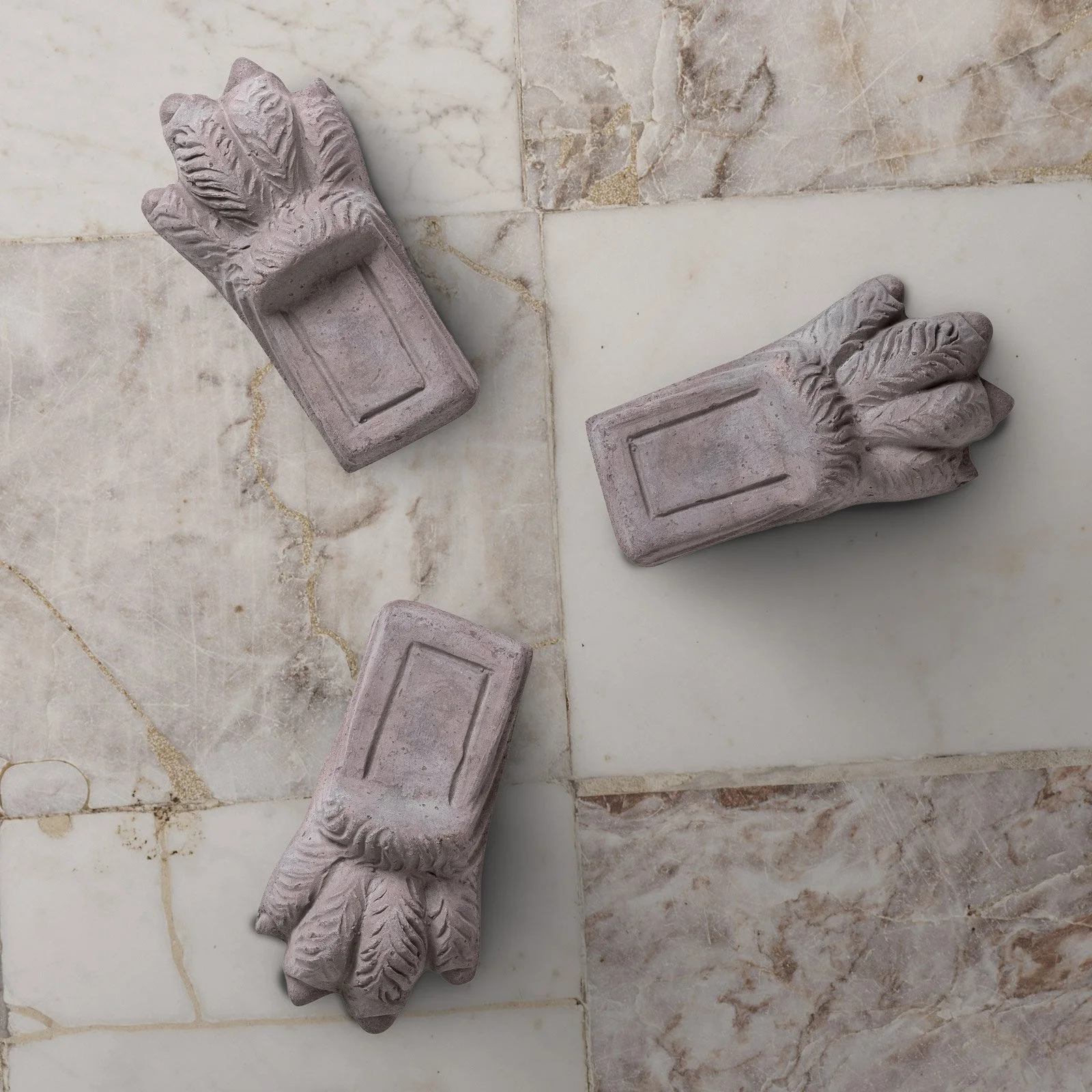 BERGS-POTTER_POT-FEET_lionfeet_nogr_background.jpeg
