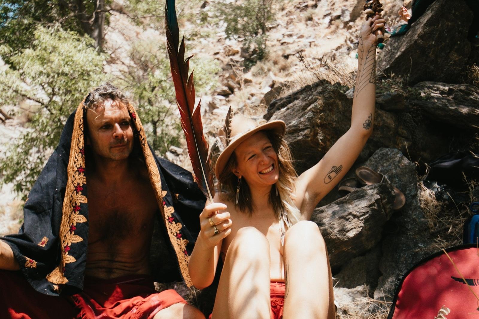 Wow, I got sent this picture the other day by a friend.

This image was taken 2022 during one of my Medicine of love retreats I used to run together with my beloved @raouroboros 
8 day medicine initiation journeys for women and men.

This picture tel